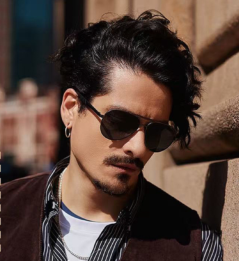  😈GUCCI😈 男士推荐 ❤️💛💚新款偏光太阳镜  时尚大方 舒适轻盈  型号：G0039