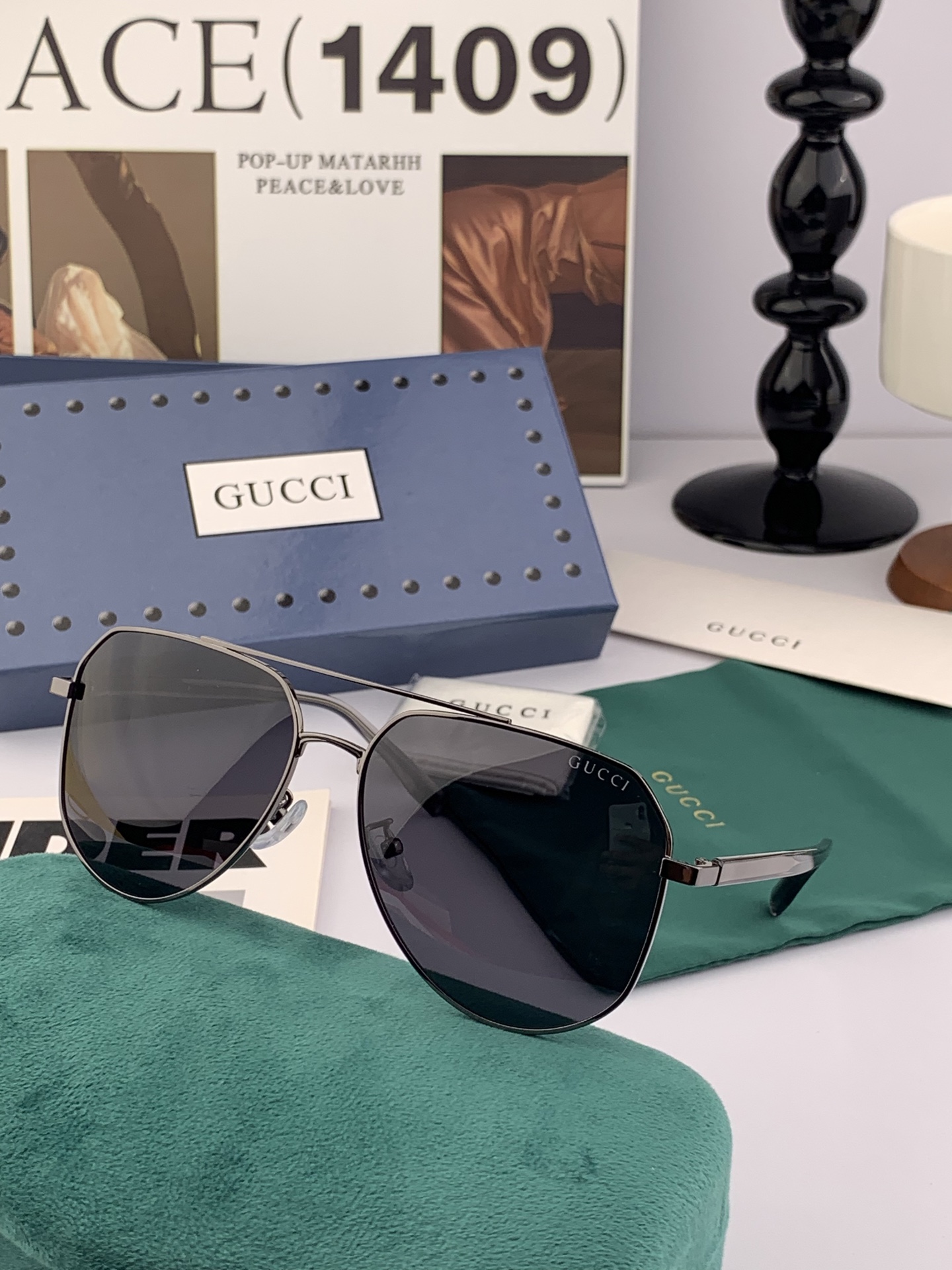   Gucci 。  高品质男女款墨镜   👍 进口宝丽来偏光镜片  。蛤蟆镜 开车钓鱼都可 。百搭显瘦