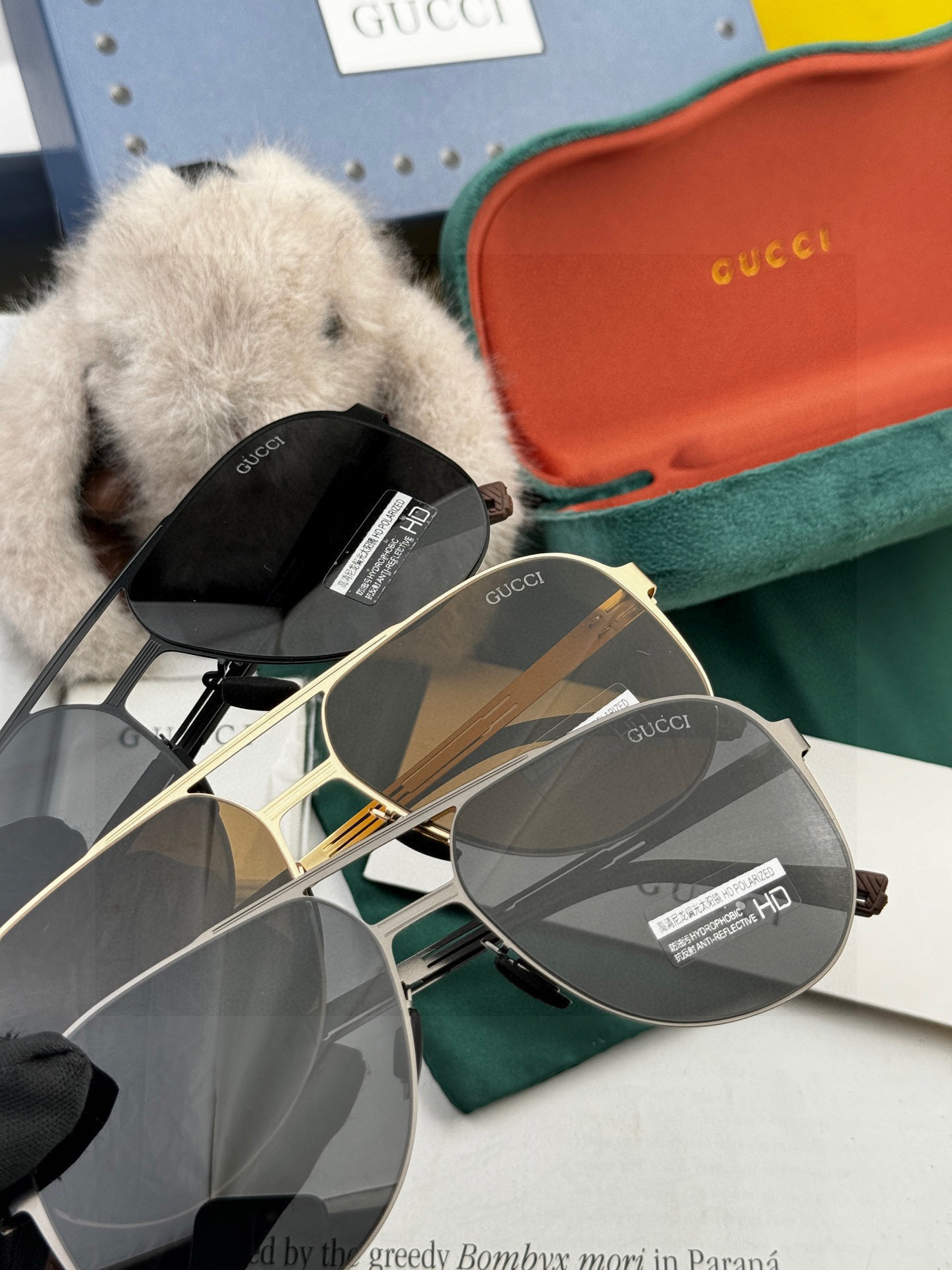       GUCC* 2025 新款男女情侣款太阳iP电镀永不褪色 卖点：超轻超有弹性整幅眼镜无螺丝重