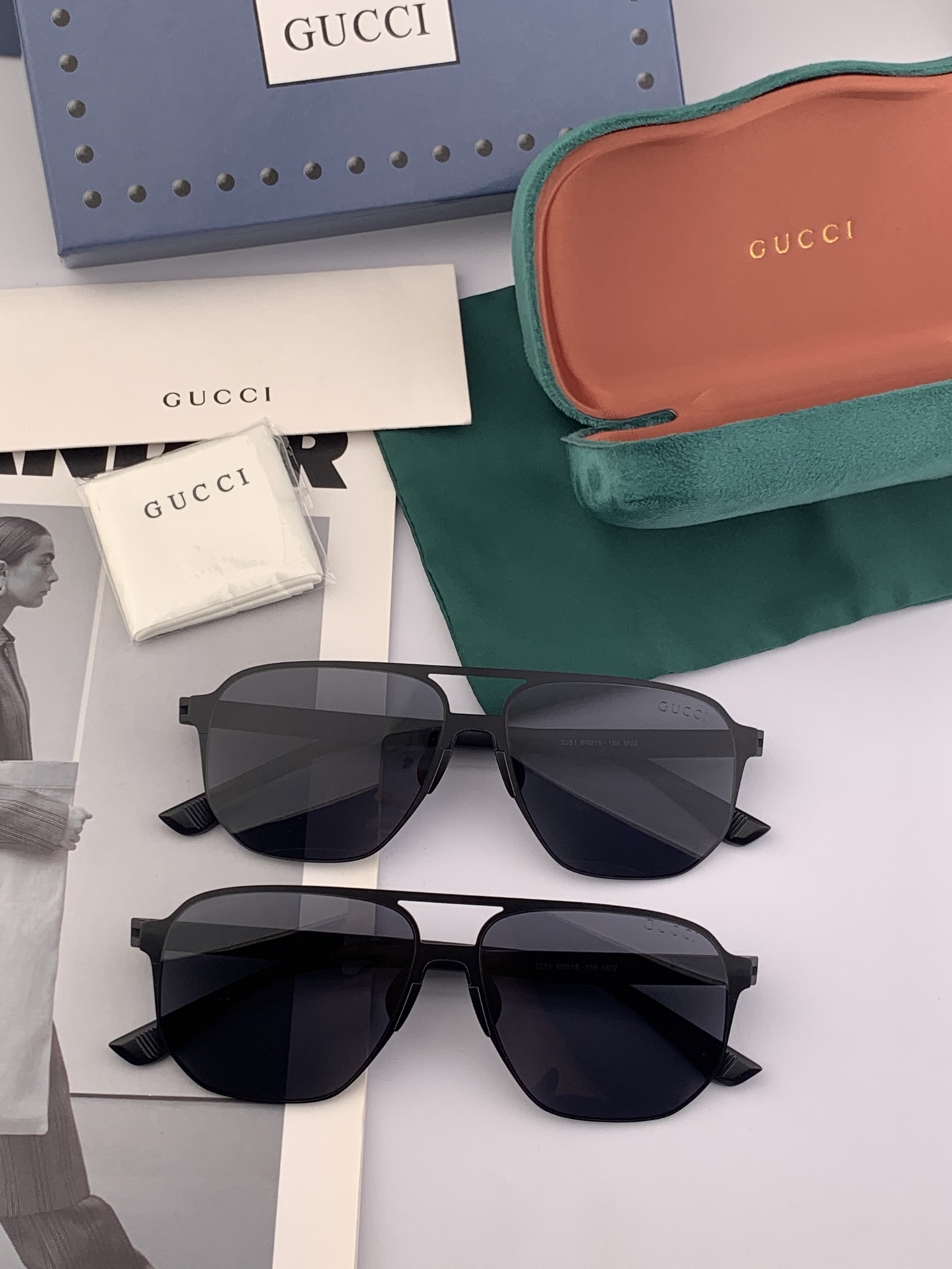         GUCCI 男款炫彩飞行员偏光太阳镜 ❤️材质：高清尼龙加厚卡槽高清偏光镜片 🌹无边框镜