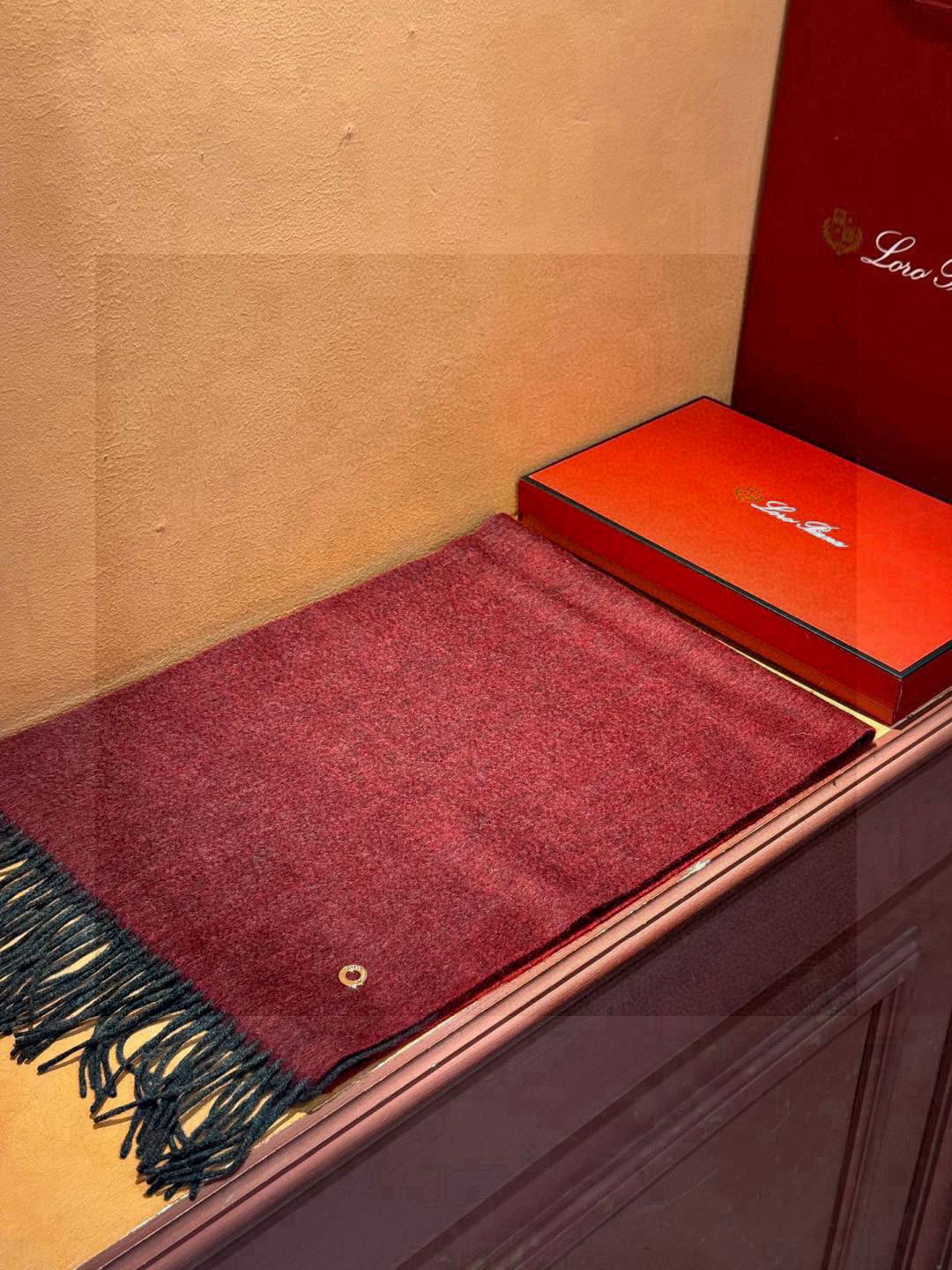  ✨✨太美了😍 【皮安娜】情侣款  美到要尖叫😱专柜最新款🎊英伦欧美范儿「多色渐变」又是一款即时尚又实用