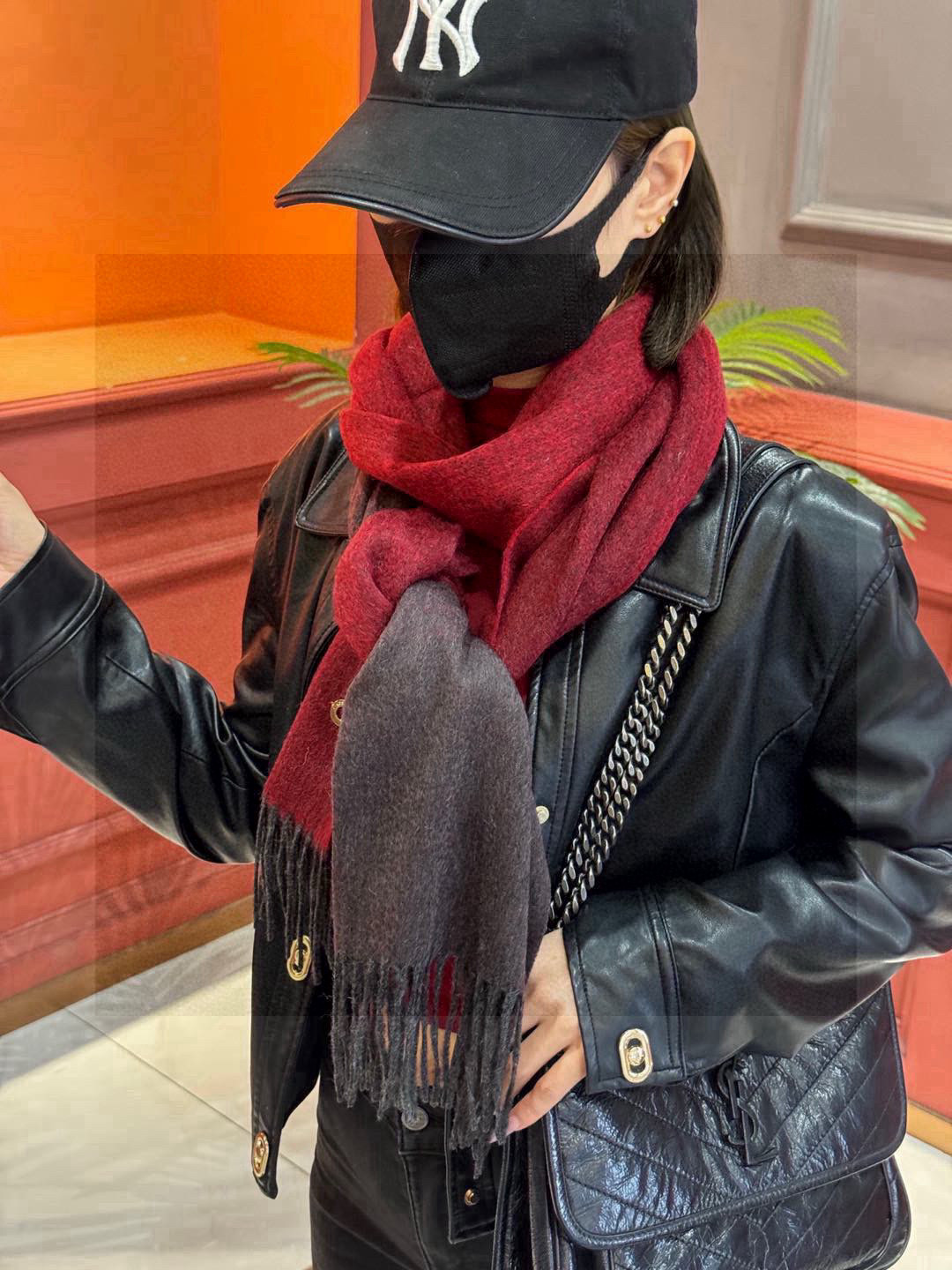  ✨✨太美了😍 【皮安娜】情侣款  美到要尖叫😱专柜最新款🎊英伦欧美范儿「多色渐变」又是一款即时尚又实用