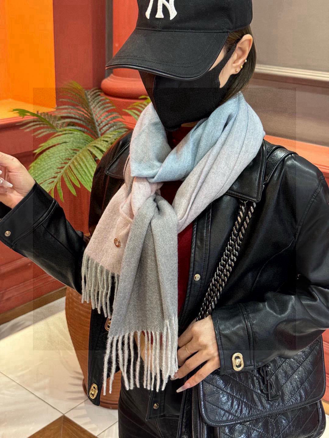  ✨✨太美了😍 【皮安娜】情侣款  美到要尖叫😱专柜最新款🎊英伦欧美范儿「多色渐变」又是一款即时尚又实用