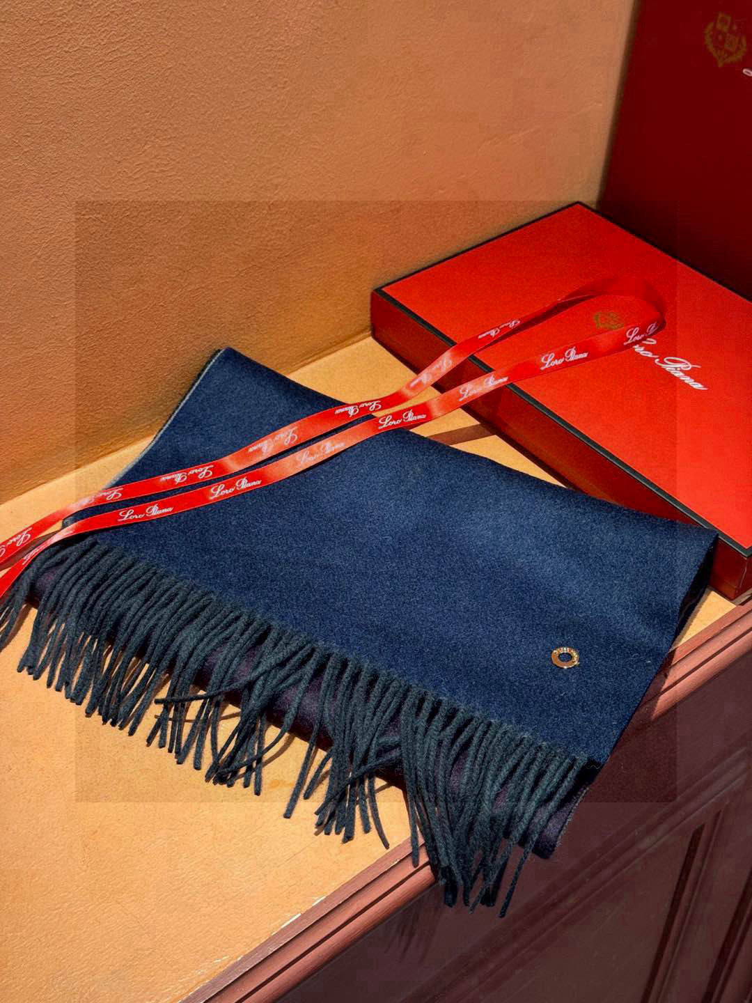  ✨✨太美了😍 【皮安娜】情侣款  美到要尖叫😱专柜最新款🎊英伦欧美范儿「多色渐变」又是一款即时尚又实用