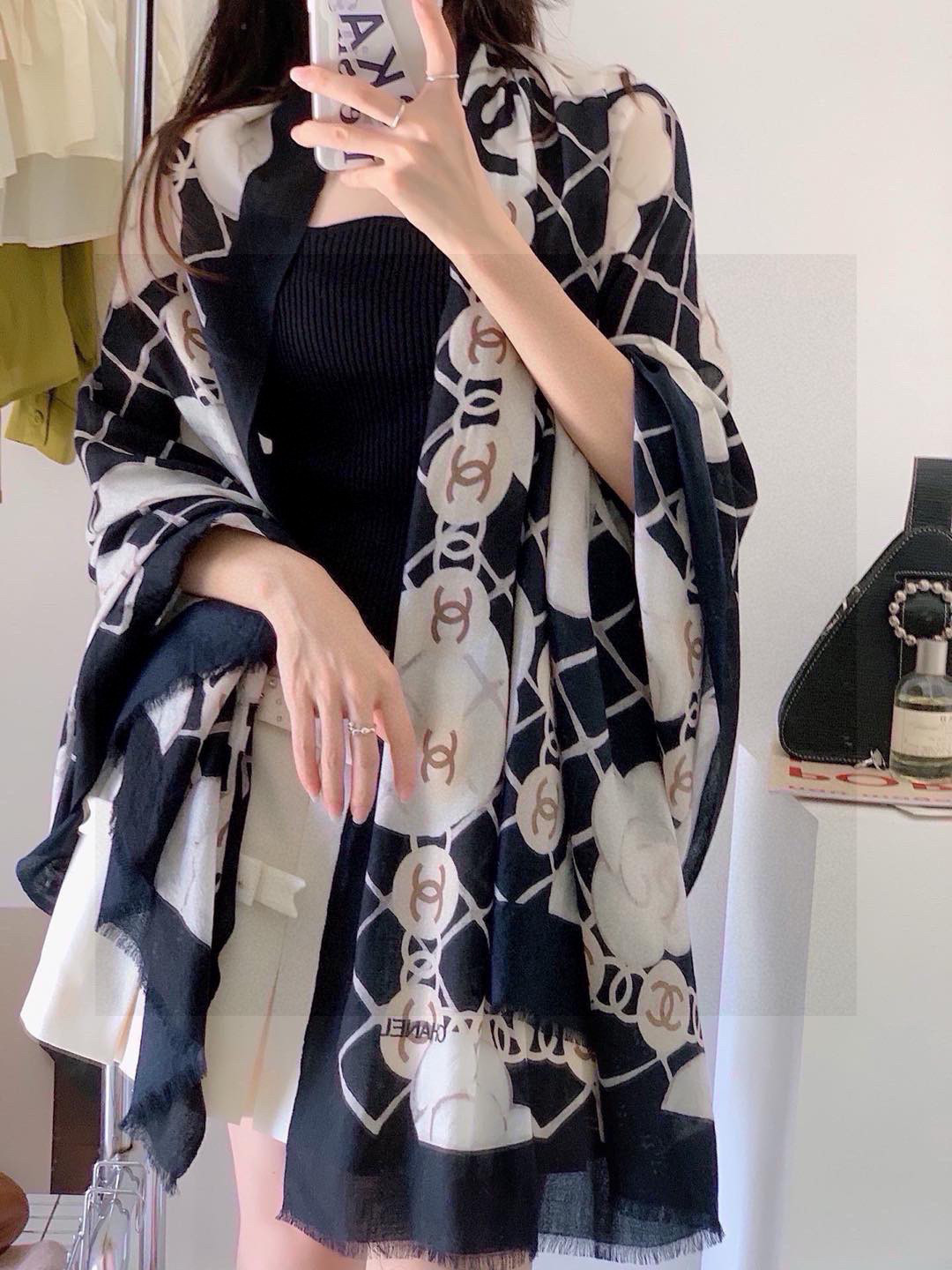  专柜同步 Hermes家买了都说好看【珍奇乐园羊绒长巾】‼️推荐💕顶级工艺超值‼️爱马仕专柜爆款🎁🎁羊