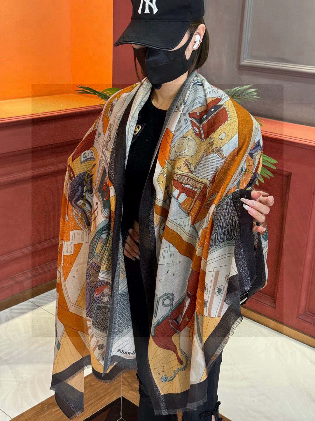   会发光发亮的围巾 爱马仕 专柜同步 买了都说好看羊绒印花‼️推荐💕顶级工艺超值‼️爱马仕专柜爆款🎁🎁