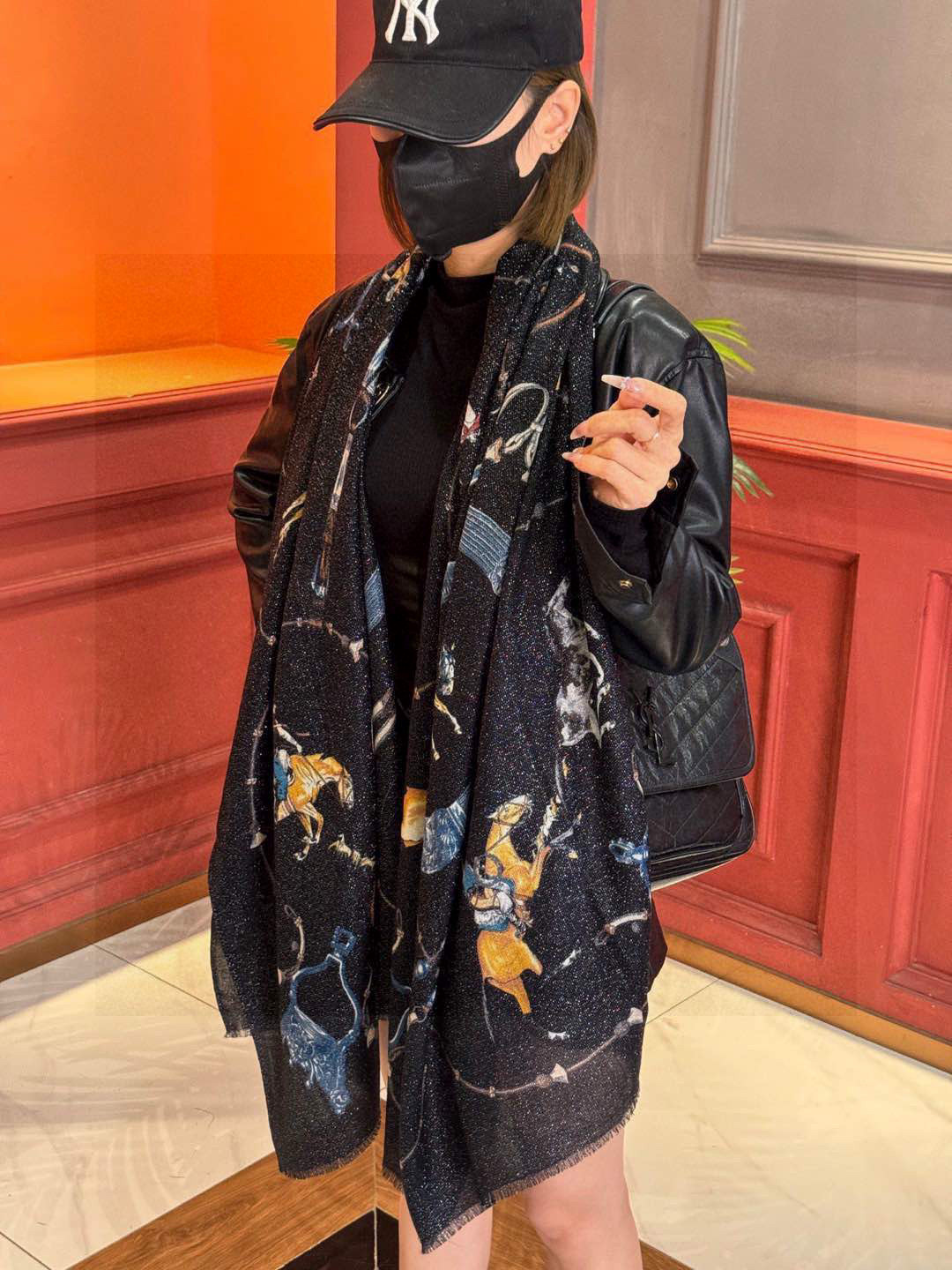   会发光发亮的围巾 新款🆕🏇🏇买了都说好看‼️推荐💕顶级工艺超值‼️爱马仕专柜爆款🎁💟立体呈现图案纹路