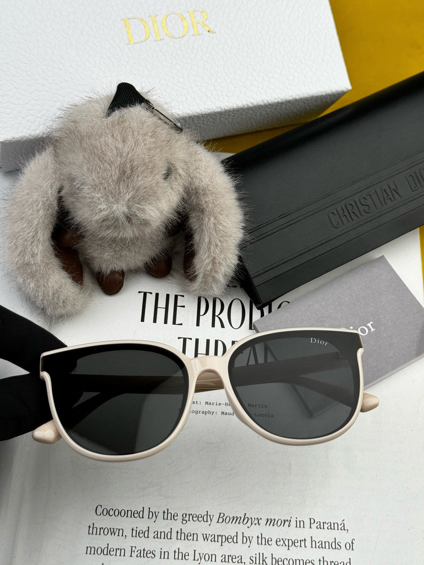 【DIOR-迪奥】开春新款 潮流爆款 时尚圆框偏光太阳镜 高品质 佩戴舒适 网红潮款墨镜 型号：CD25