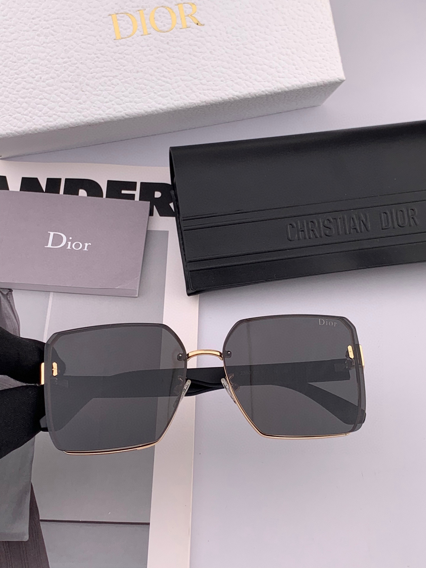  🔺 【DIOR尼龙偏光连体太阳镜】2025开春新款 潮流爆款 时尚方框偏光太阳镜 高品质 佩戴舒适 网