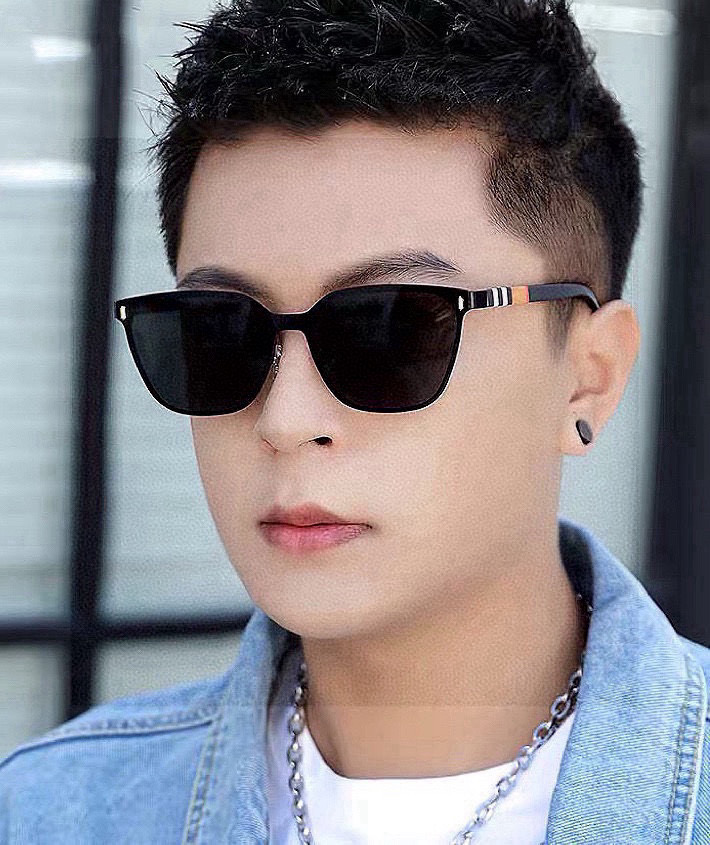 NO:369757,Burberry's new one-piece driving mirror sunglasses must be used for traveling many celebrities. Sunglasses, men and women's sunglasses flying. Model B8809 glasses, sunglasses, sunglasses, burberry19860909巴宝莉 新款连体驶驾镜墨镜出行必众备多明星同款 太阳镜 男女太士阳镜飞行 型号B8809眼镜墨镜太阳镜,眼镜,burberry,glasses