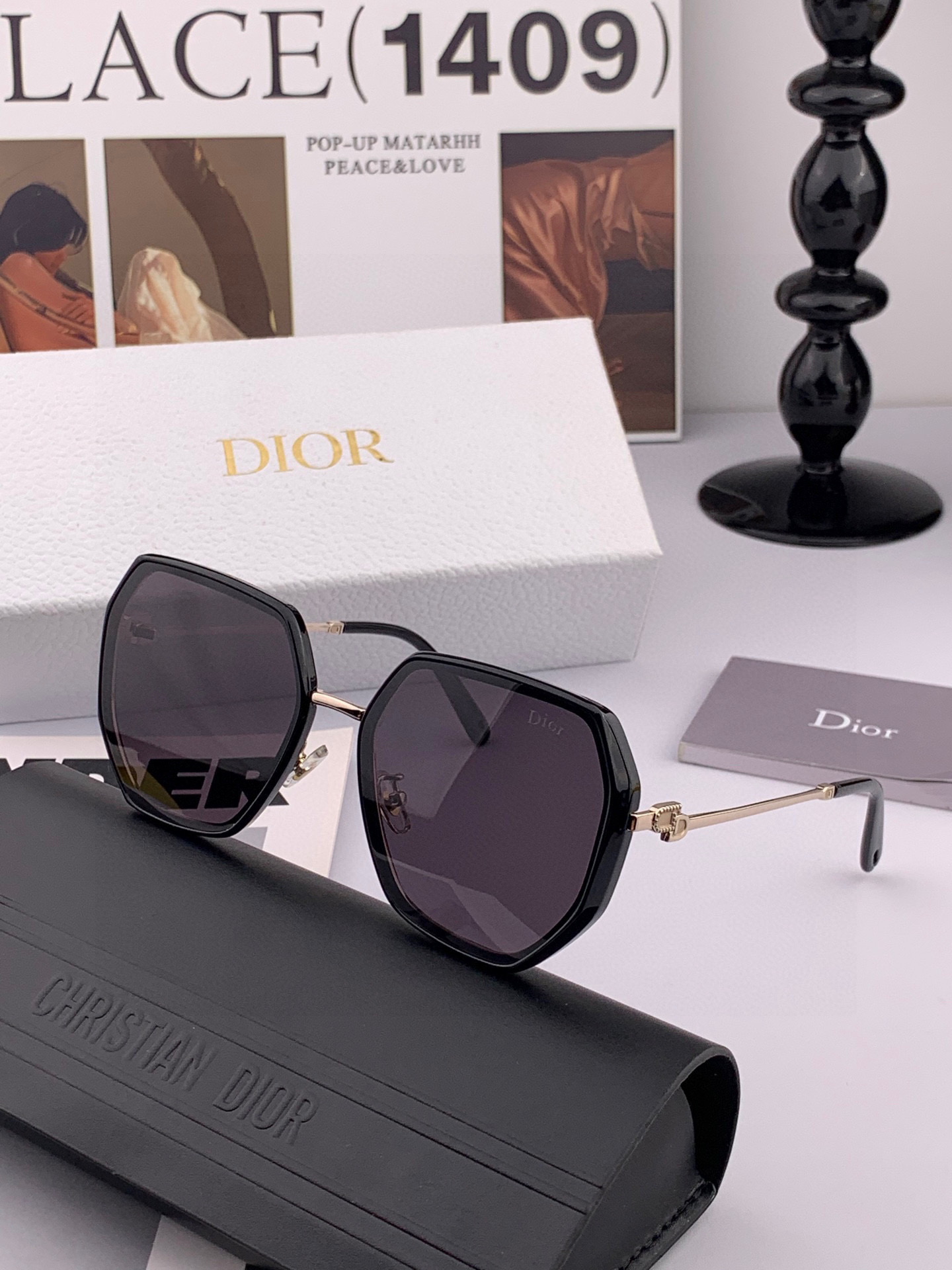   【DIOR】2025新款潮流爆款 时尚方框太阳镜 佩戴舒适 网红潮款墨镜  女士高清加厚偏光太阳镜🕶