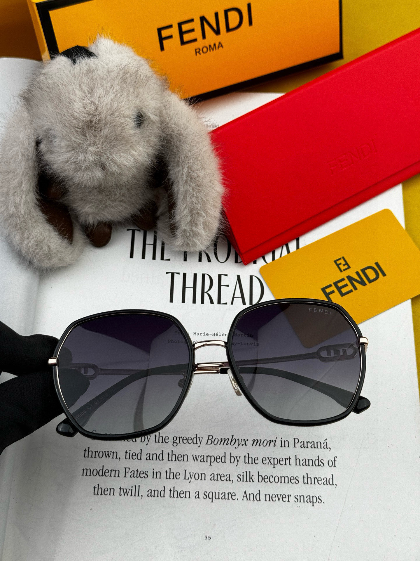 🔺 【芬迪】2025开春新款 潮流爆款 时尚方框偏光太阳镜 高品质 佩戴舒适 网红潮款墨镜 女士高清偏光