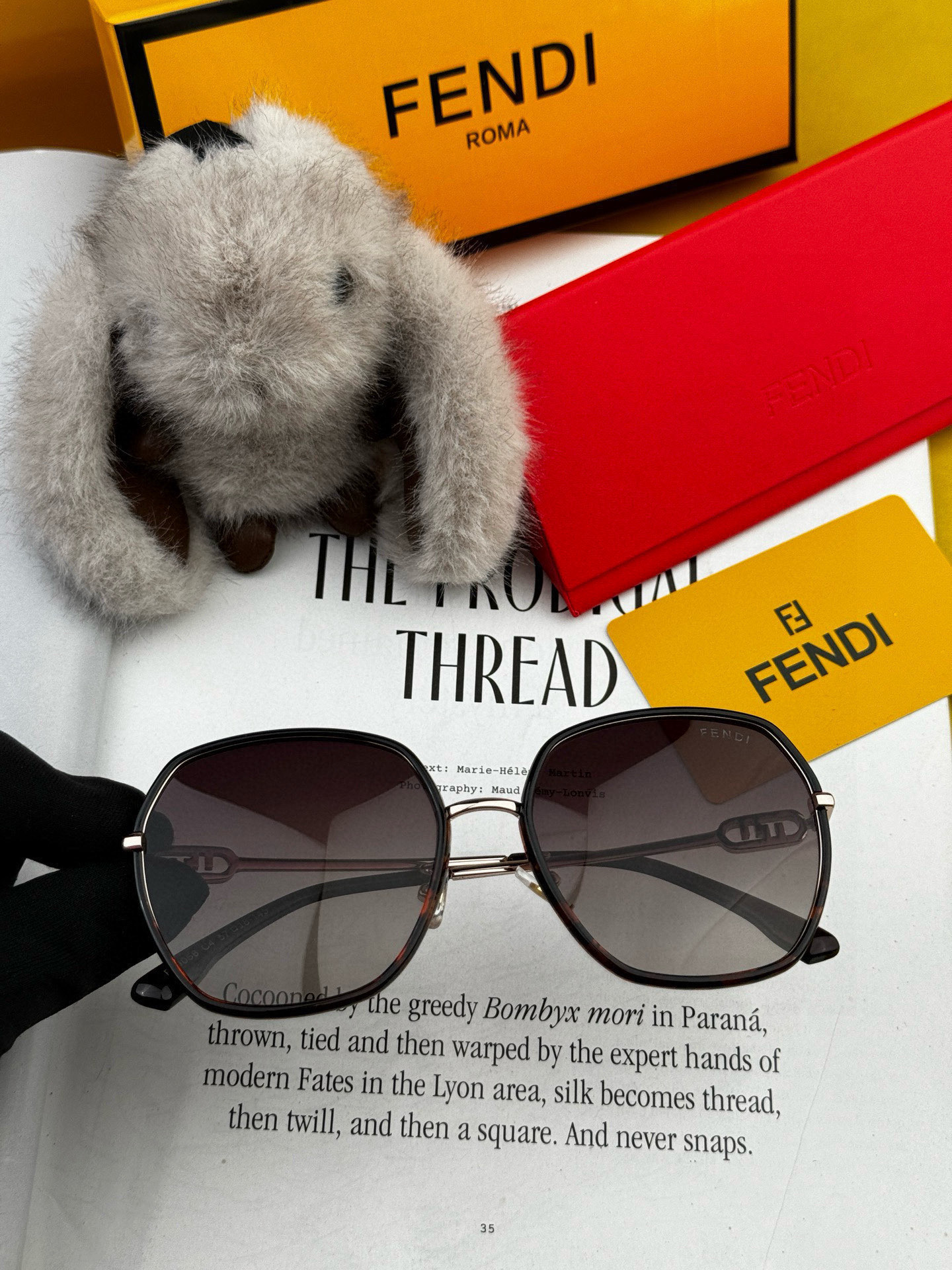 🔺 【芬迪】2025开春新款 潮流爆款 时尚方框偏光太阳镜 高品质 佩戴舒适 网红潮款墨镜 女士高清偏光