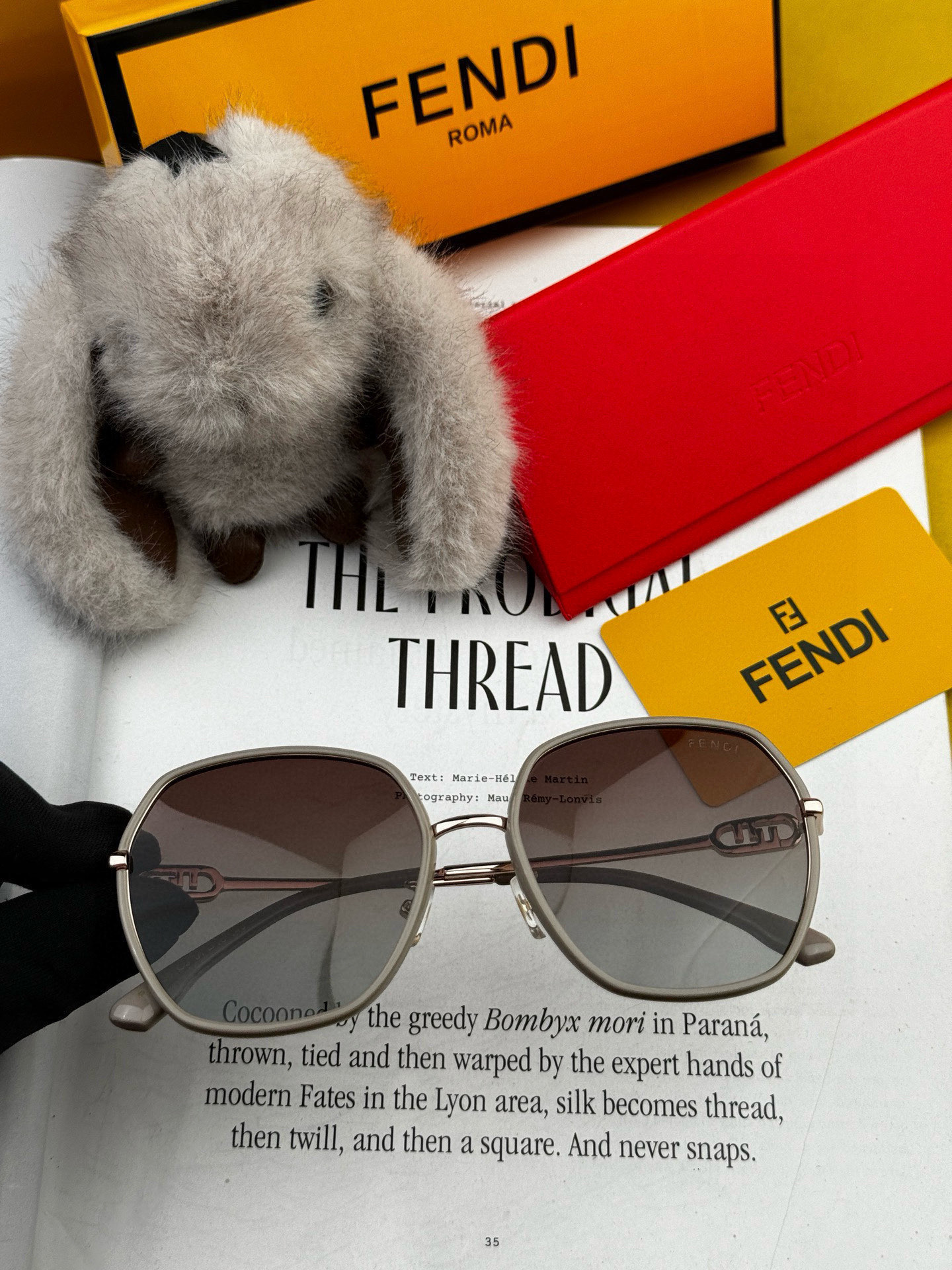 🔺 【芬迪】2025开春新款 潮流爆款 时尚方框偏光太阳镜 高品质 佩戴舒适 网红潮款墨镜 女士高清偏光