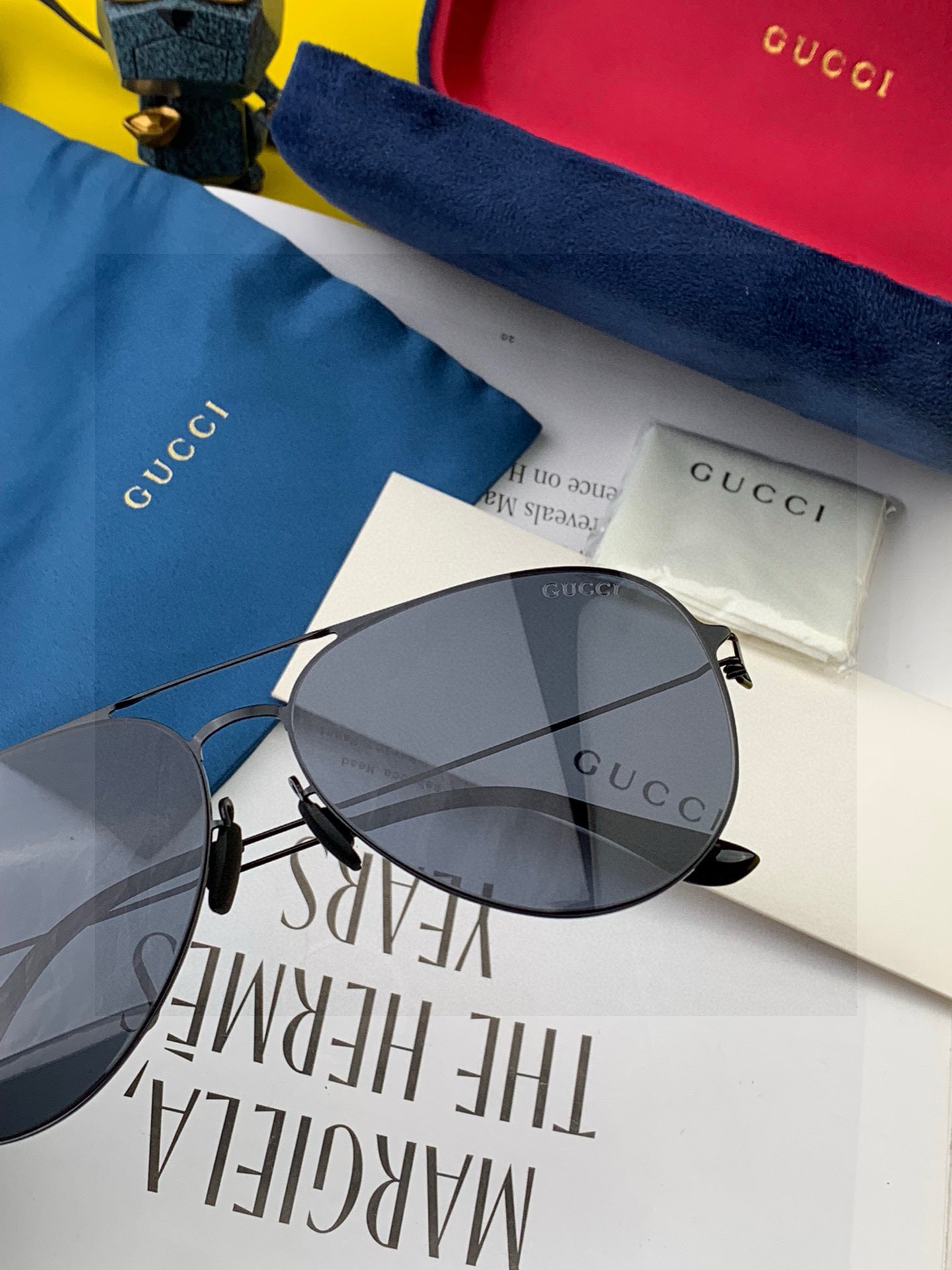      GUCCI-2025新款男情女侣款太阳iP电镀不永褪色 卖点：超轻有超弹性整幅眼镜无丝螺重要的