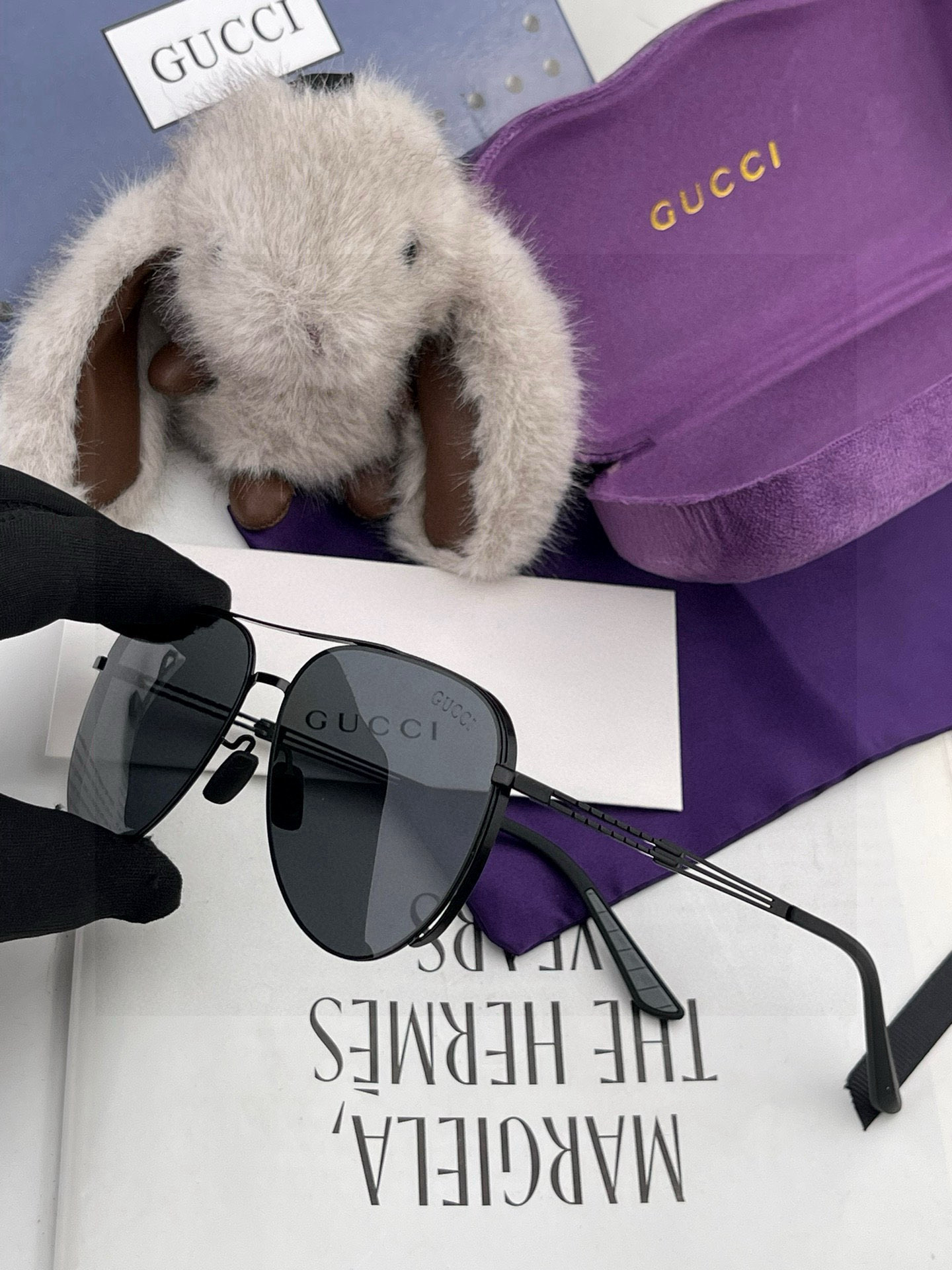         GUCCI 男款炫彩飞行员偏光太阳镜 ❤️材质：高清尼龙加厚卡槽高清偏光镜片 🌹无边框镜