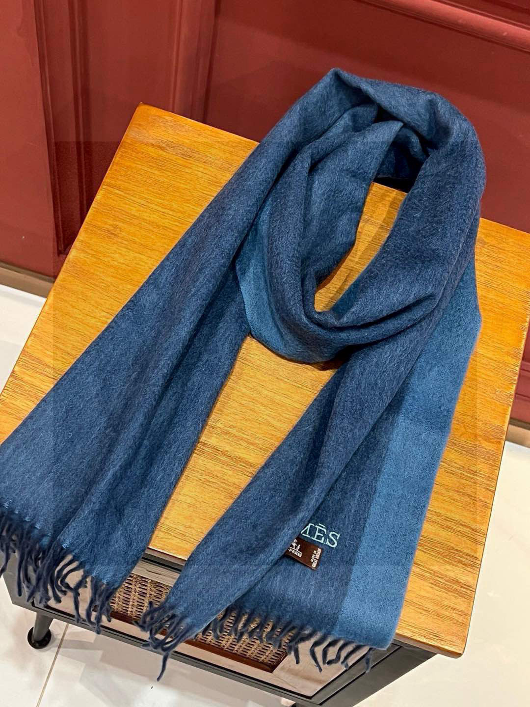  ✨✨太美了😍 爱马仕 情侣款 美到要尖叫😱专柜最新款🎊英伦欧美范儿 又是一款即时尚又实用的大围巾&长巾