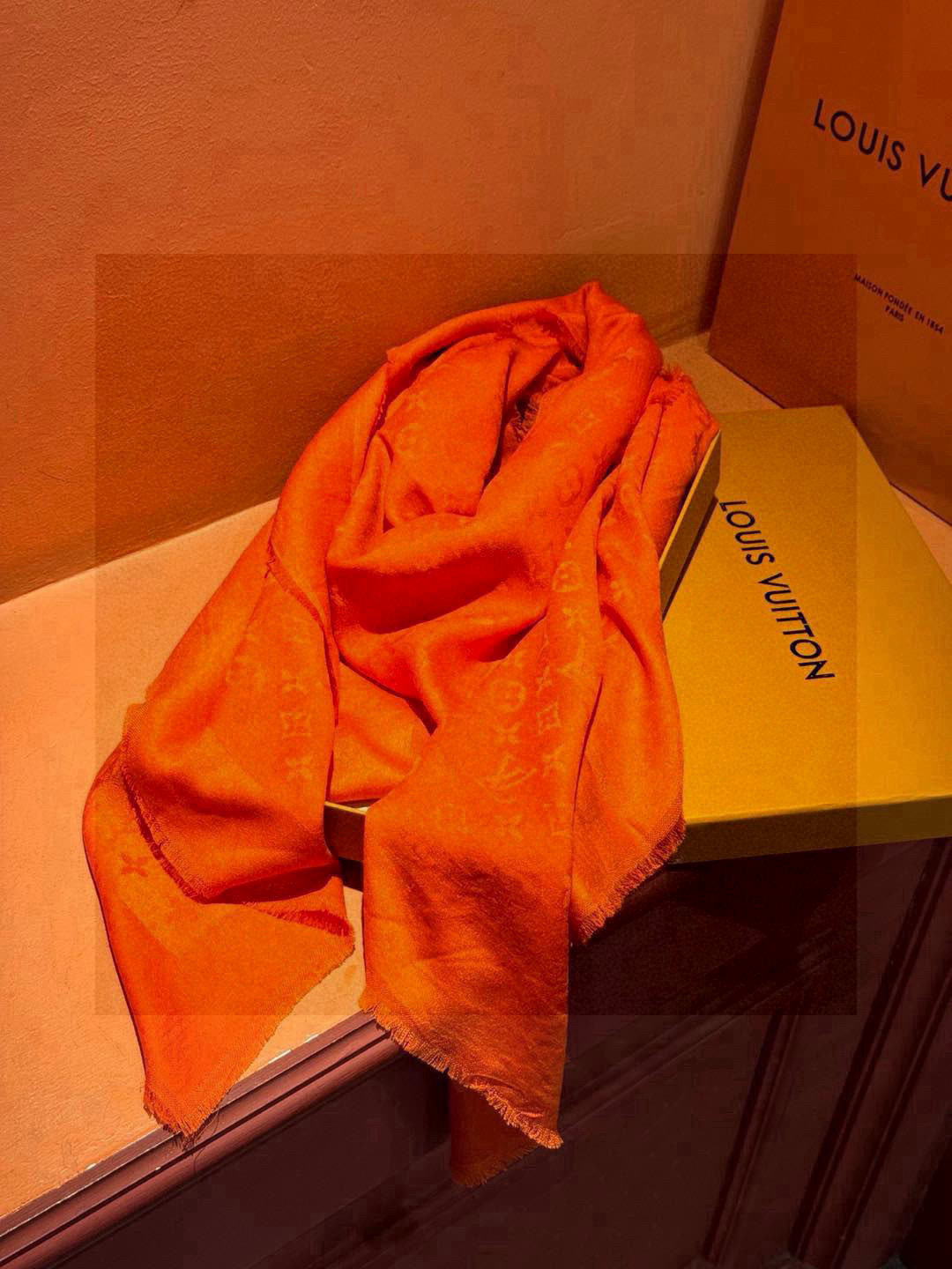  LV 提花真丝羊绒款，最高级的原单尾货，这才是硬货❗️不负众望，终于等到了你们心念念的LV专柜爆炸款新