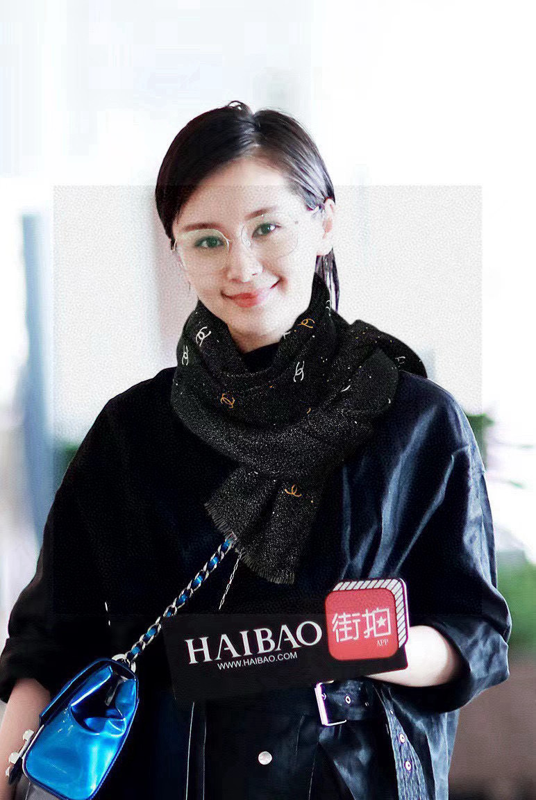   会发光发亮的围巾 💄💋新款客供银线💖羊绒面料长巾 😘美翻了流泪【银线心愿锁长巾】御用殿堂级极‼️新款