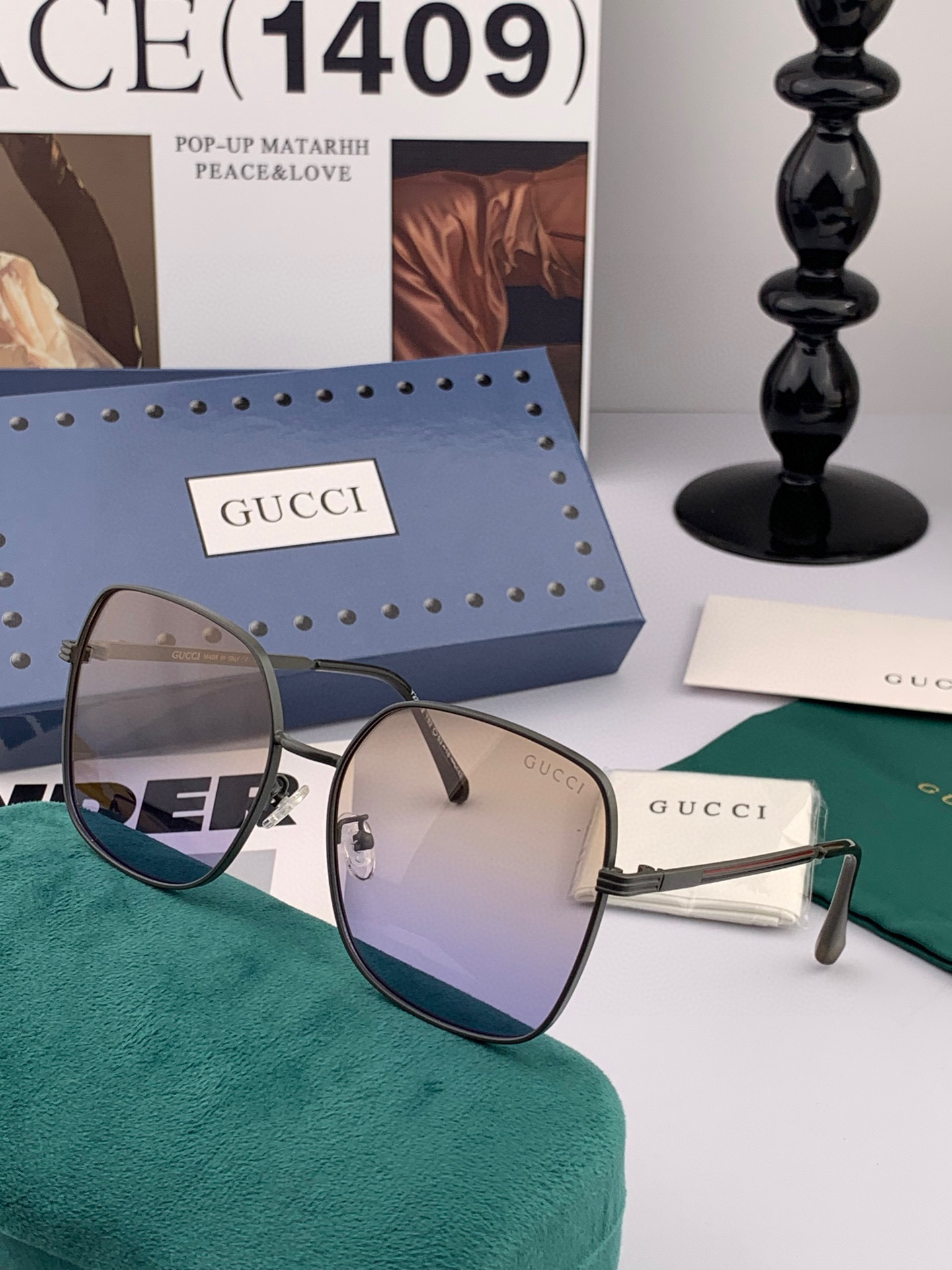  GUCCI 2025开春新款 最新款方框太阳镜 各路网红纷纷带起气场满分‼️ 俏皮甜美.上脸效果更佳.