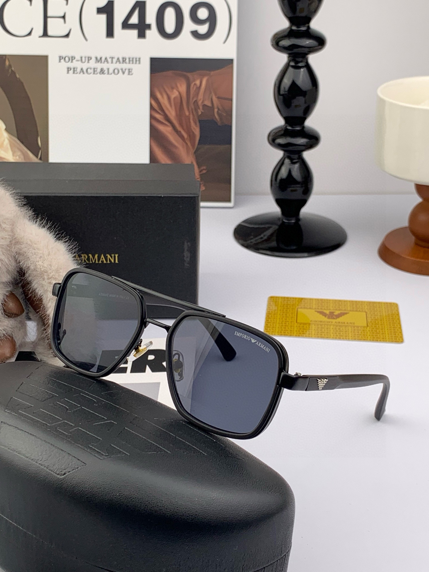  【阿玛尼】2025新款超百搭金属太阳镜、造型轮廓超大镜框完美修饰脸型，时尚超级百搭 ！型号：A624