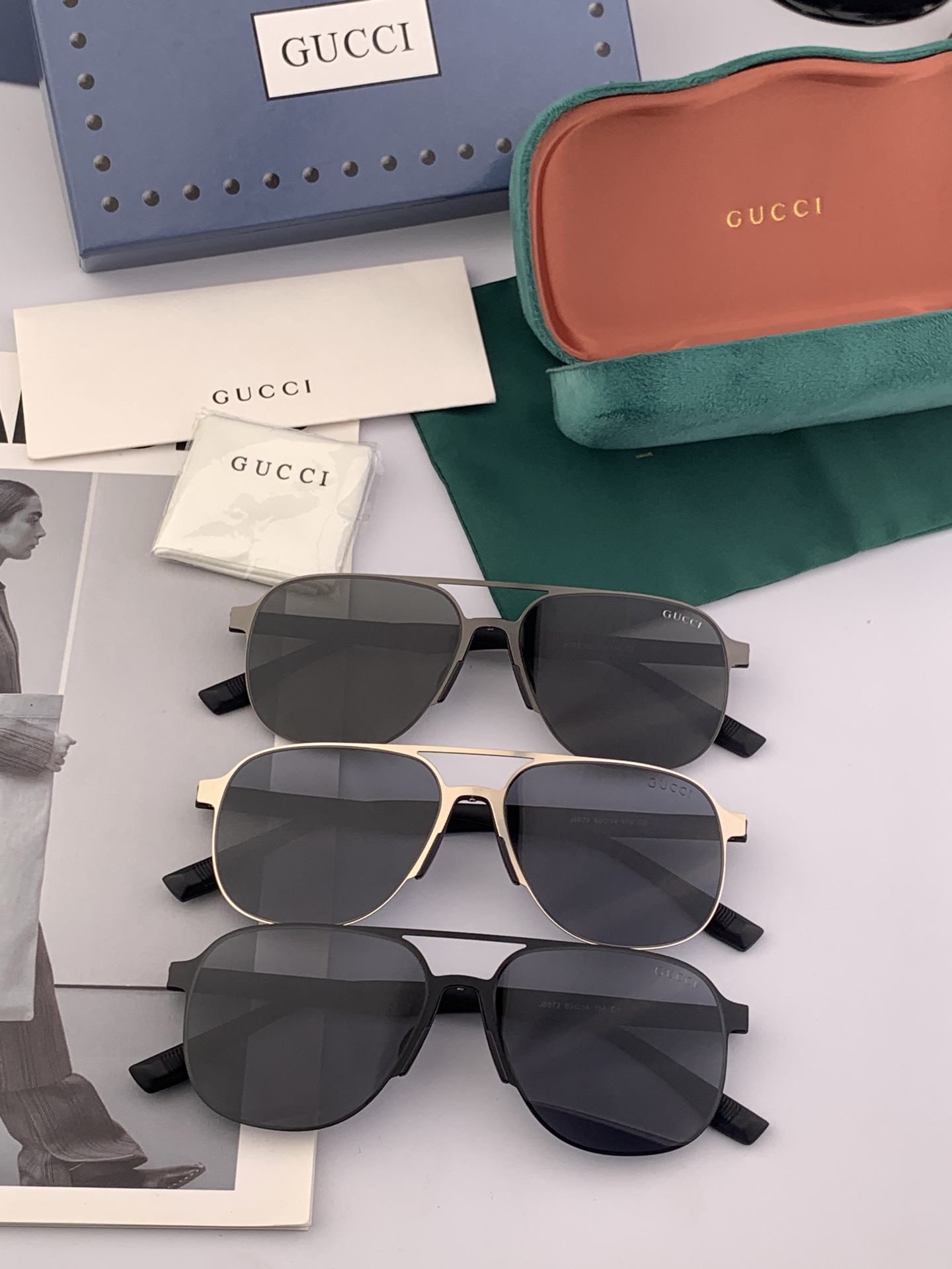         GUCCI 男款炫彩飞行员偏光太阳镜 ❤️材质：高清尼龙加厚卡槽高清偏光镜片 🌹无边框镜