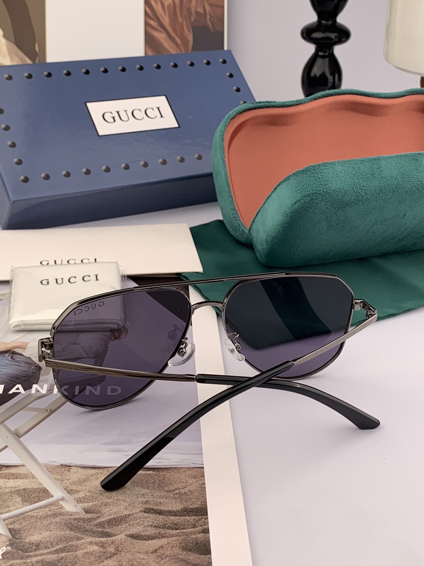         GUCCI 男款炫彩飞行员偏光太阳镜 ❤️材质：高清尼龙加厚卡槽高清偏光镜片 🌹无边框镜