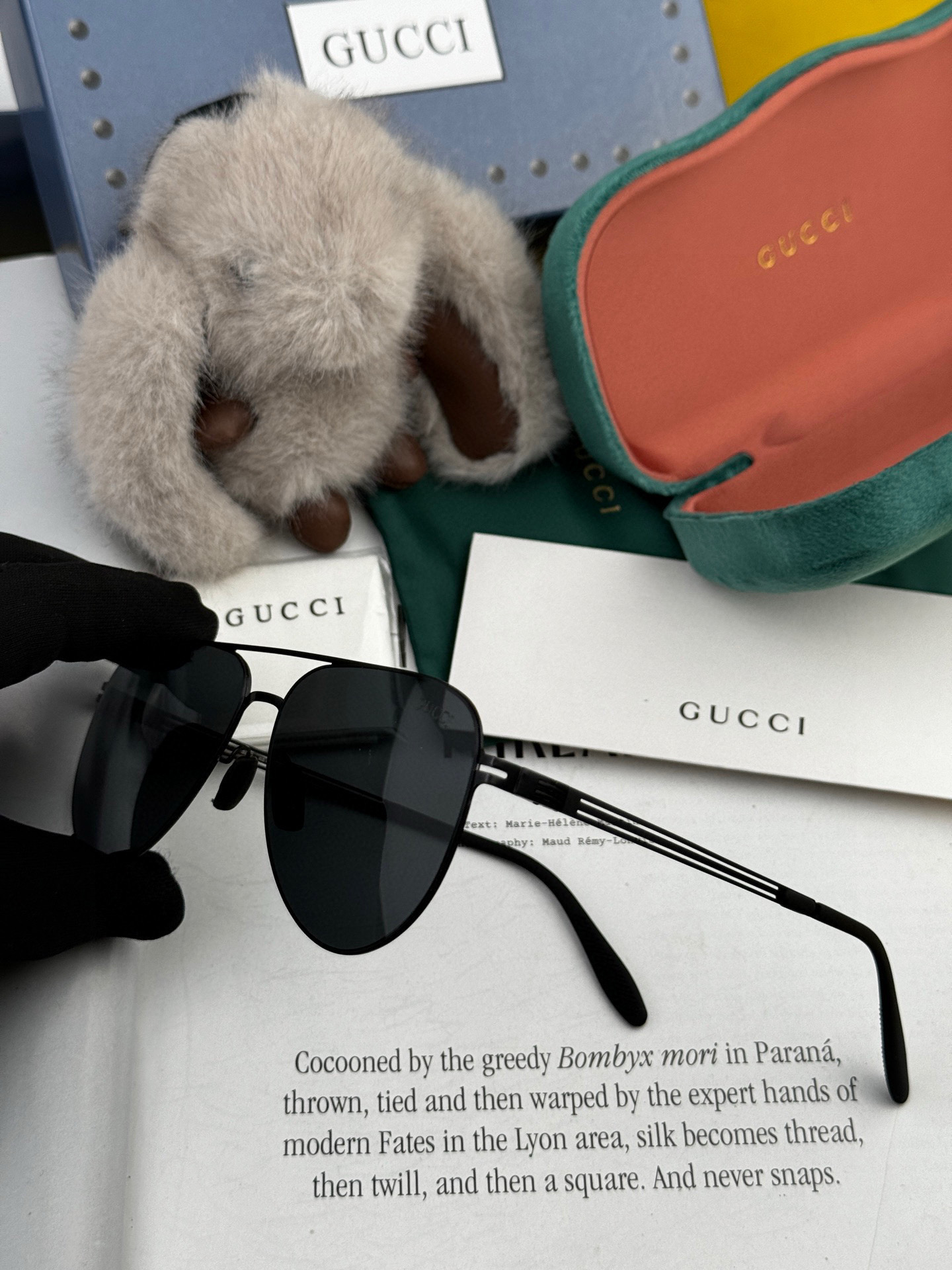 ♦️ GUCCI 2025
新款男女情侣款太阳镜多边形墨镜iP电镀永不褪色 超轻超有弹性整幅眼镜无螺丝重