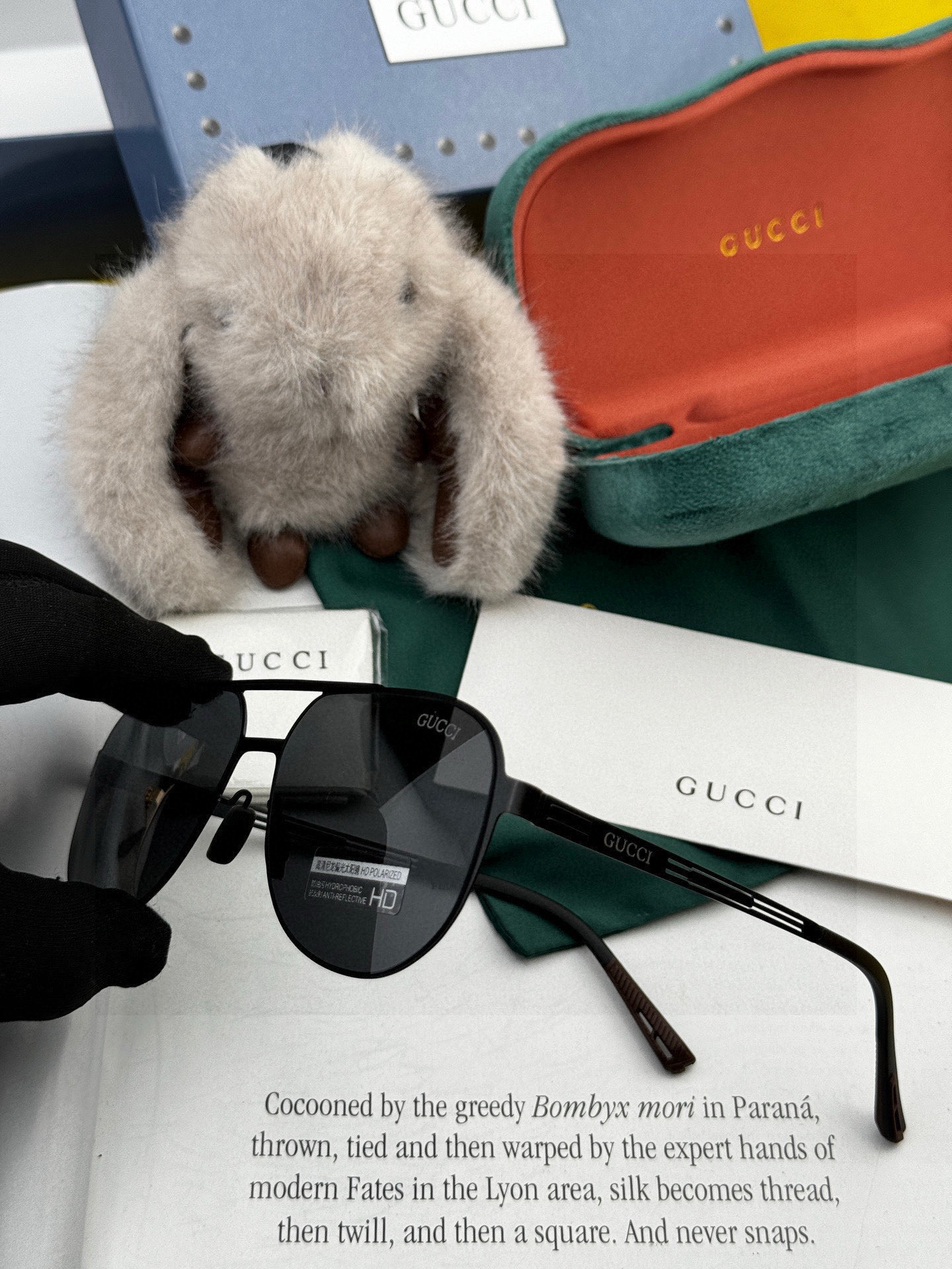       GUCC* 2025 新款男女情侣款太阳iP电镀永不褪色 卖点：超轻超有弹性整幅眼镜无螺丝重