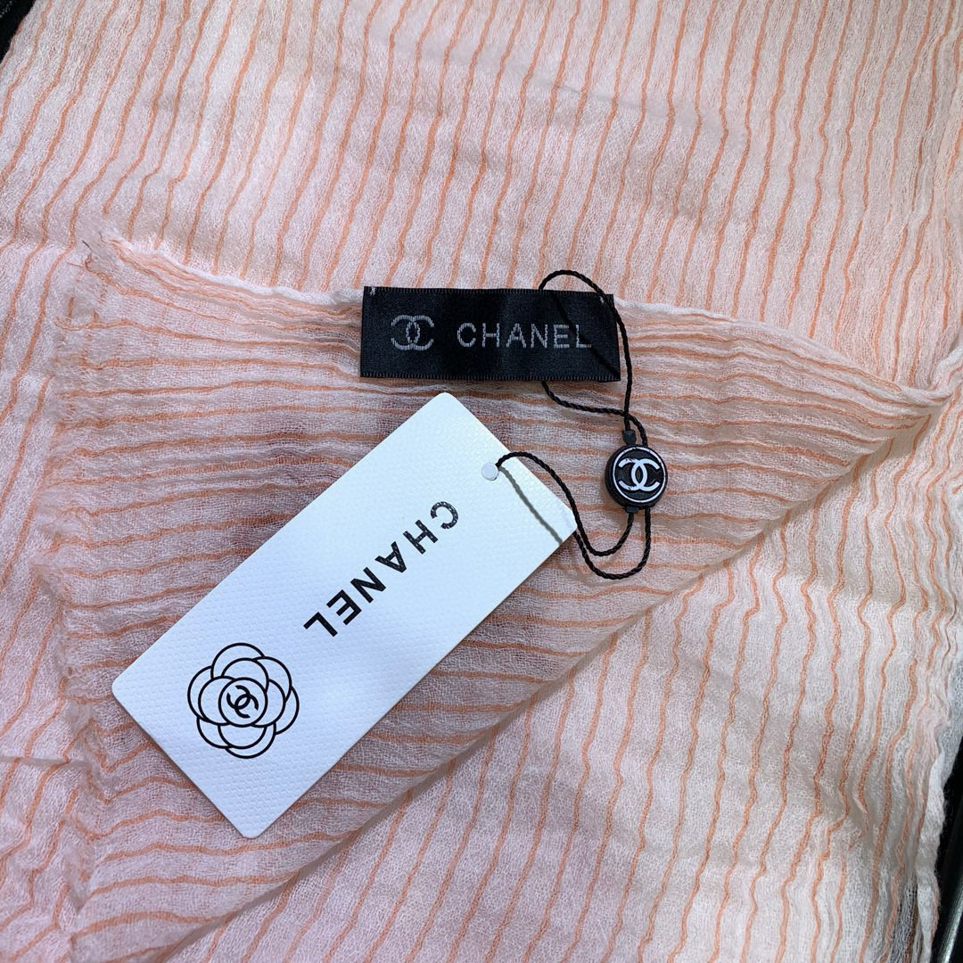 小香新款来袭【双C轻盈条纹】羊绒长巾‼️抢‼️VIP推荐 ‼️👍下手一定要快【高端 大爱 ‼️顶级300