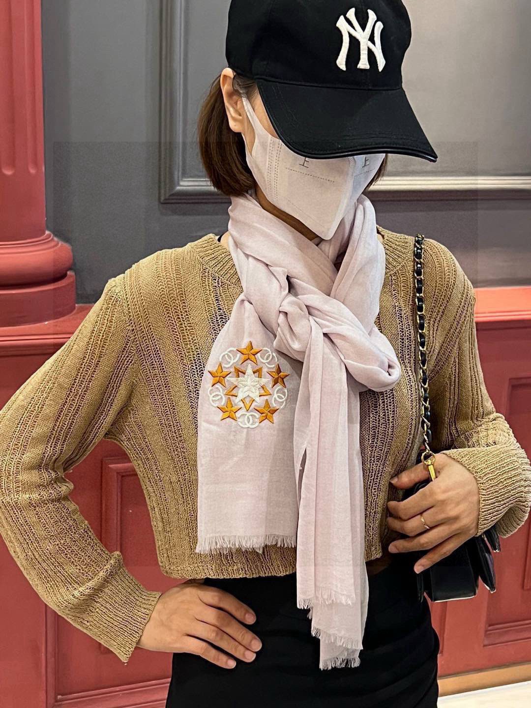   Chanel star✨系列.繼🚀後的力作.chanel載你們坐著火箭看星星❗️專櫃今年在內蒙外貿工