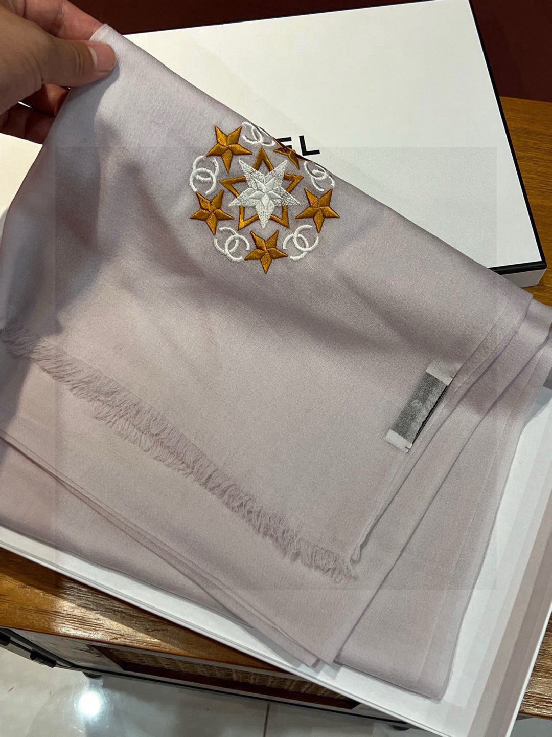   Chanel star✨系列.繼🚀後的力作.chanel載你們坐著火箭看星星❗️專櫃今年在內蒙外貿工