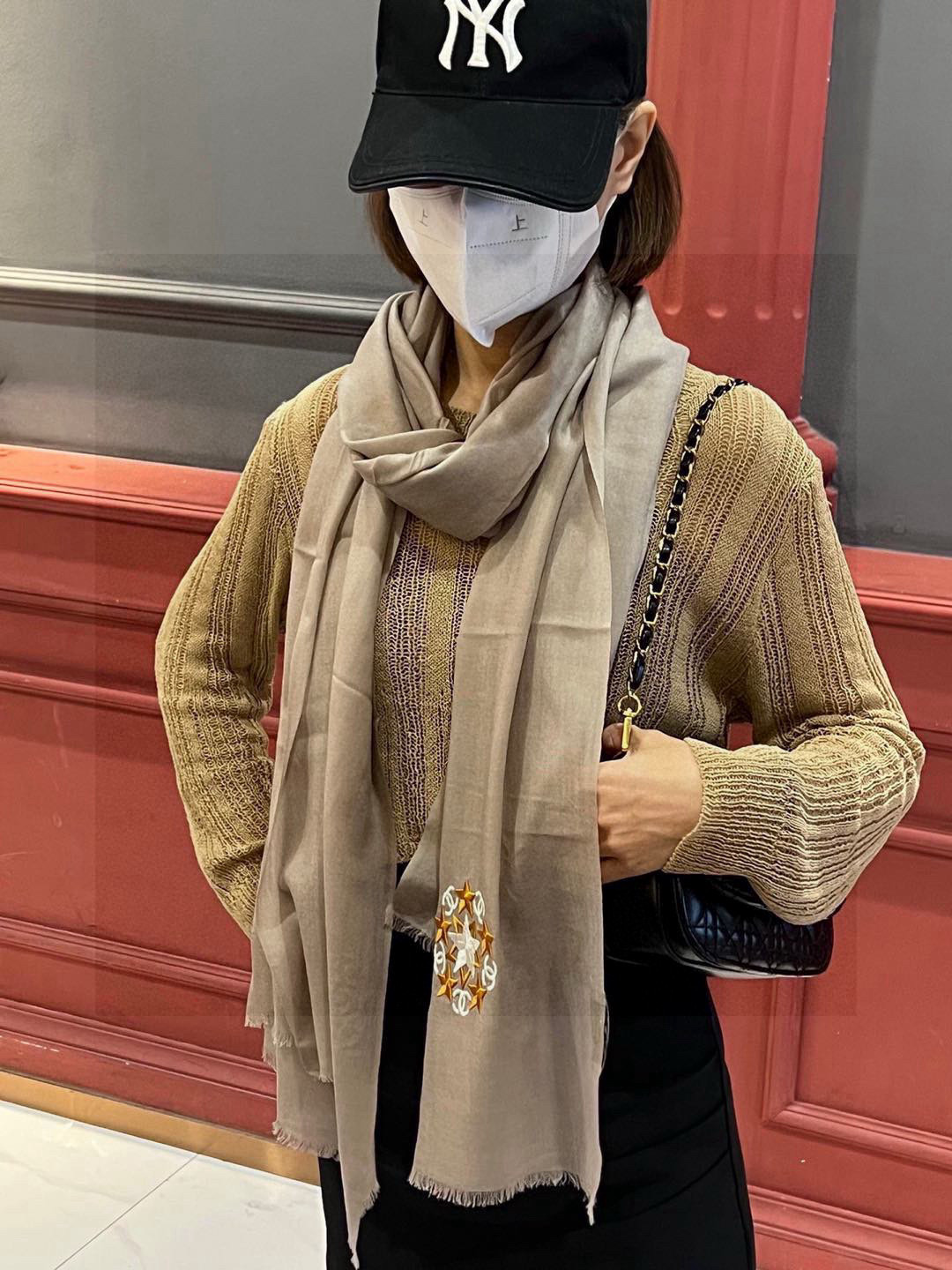   Chanel star✨系列.繼🚀後的力作.chanel載你們坐著火箭看星星❗️專櫃今年在內蒙外貿工