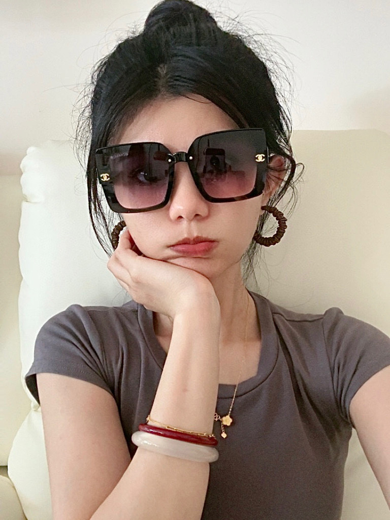 🔺CHANEL🔻2025官方早春新款，众多明星同款色香奈儿‼️‼️新款大框墨镜 ，🌈🌈宝丽来超清太阳镜🔝