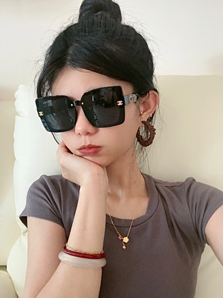 🔺CHANEL🔻2025官方早春新款，众多明星同款色香奈儿‼️‼️新款大框墨镜 ，🌈🌈宝丽来超清太阳镜🔝