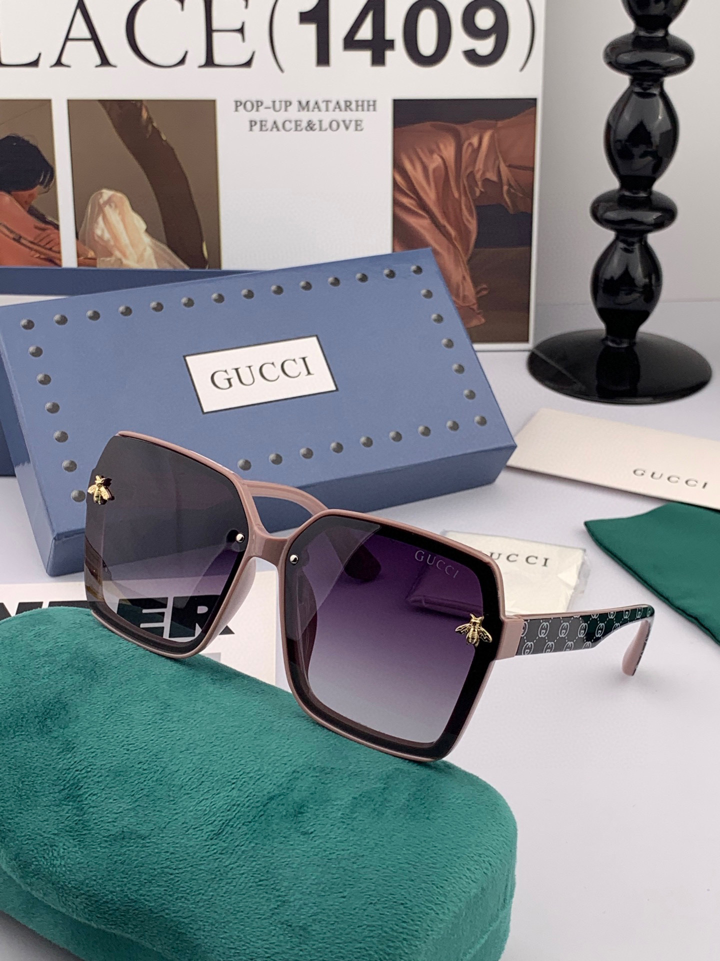   超好看 潮酷【GUCCI】古驰 太阳镜以独特魅力和前卫风格诠释春夏最新眼镜，以方框设计两边经典双小蜜