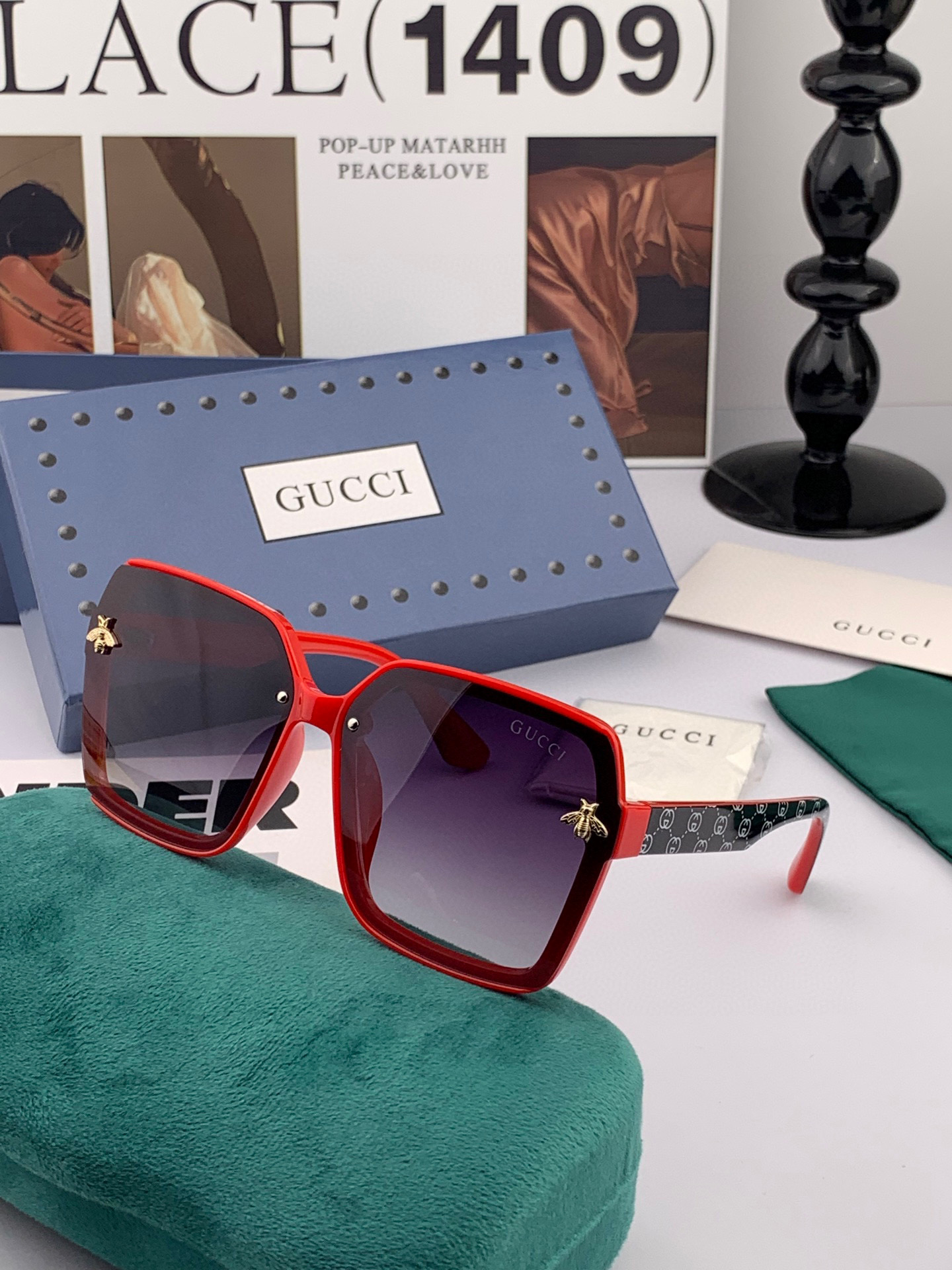   超好看 潮酷【GUCCI】古驰 太阳镜以独特魅力和前卫风格诠释春夏最新眼镜，以方框设计两边经典双小蜜