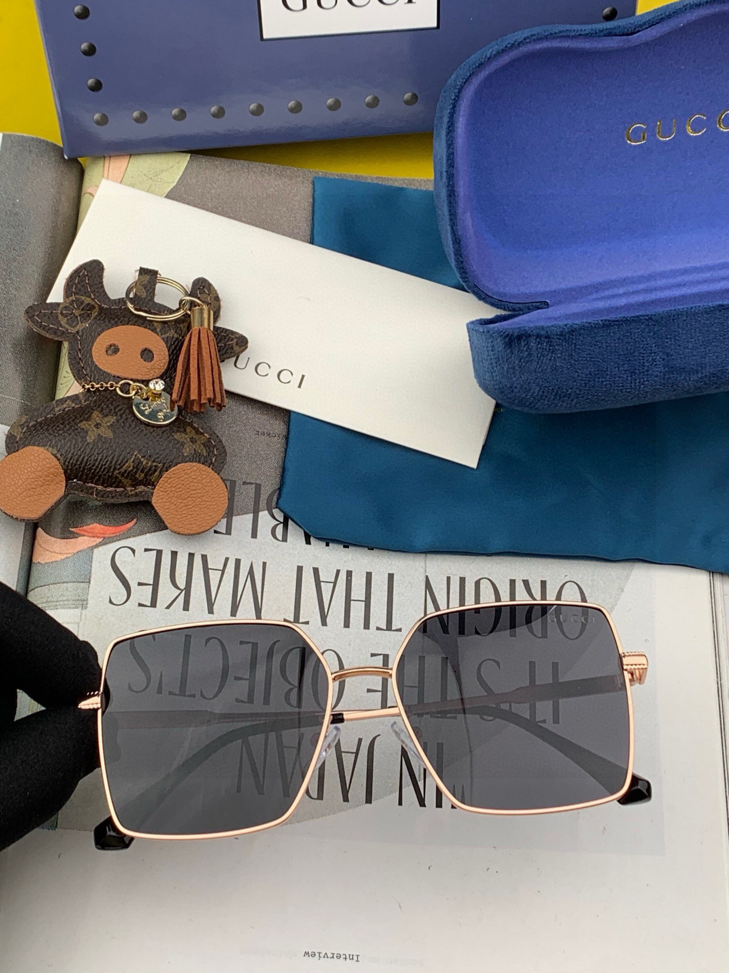    🔺 Gucci 🔻2025官方新款 众多明星同款色‼️‼️新款大框偏光墨镜 🌈🌈宝丽来超清加厚太阳