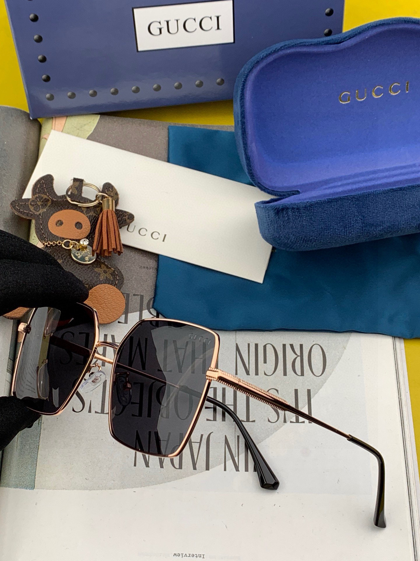    🔺 Gucci 🔻2025官方新款 众多明星同款色‼️‼️新款大框偏光墨镜 🌈🌈宝丽来超清加厚太阳