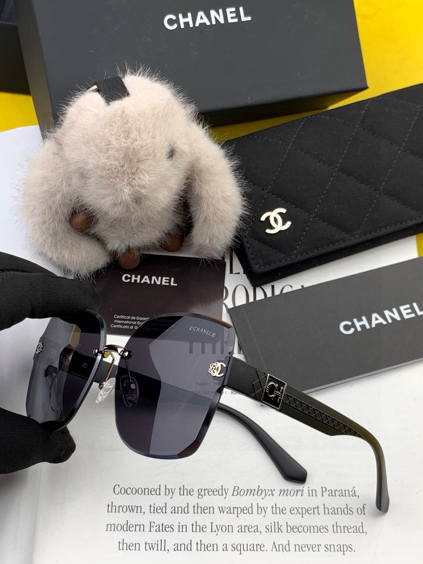   新品CHANEL 香奈儿太阳镜以独特魅力和前卫风格诠释春夏最新眼镜，质感超好佩带舒适 型号：CH45