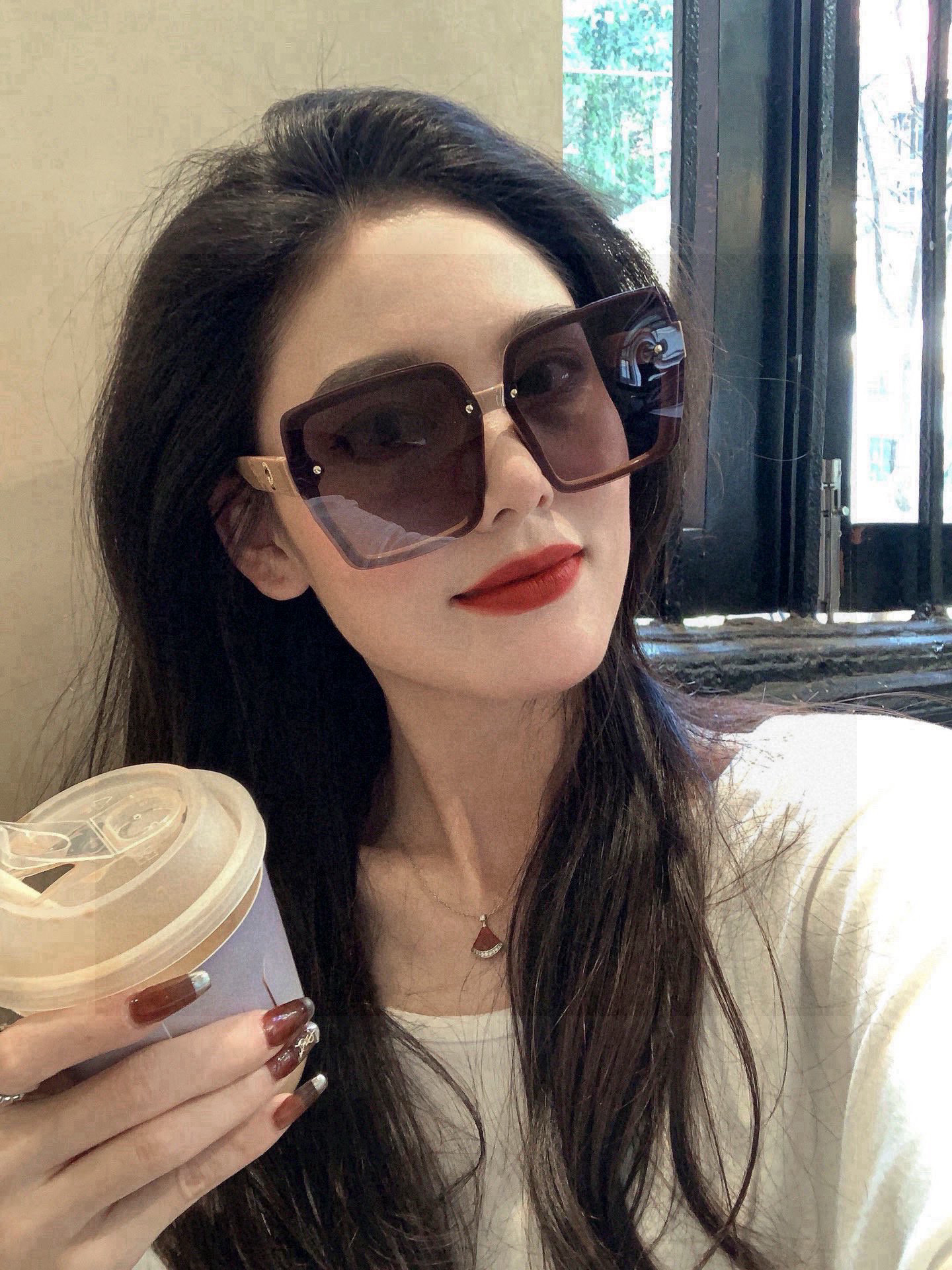     TR版本-偏光【独家大牌太阳镜无滤镜‼实拍上架 Dior官网最新发布新款太阳镜🕶，注意⚠我们是高