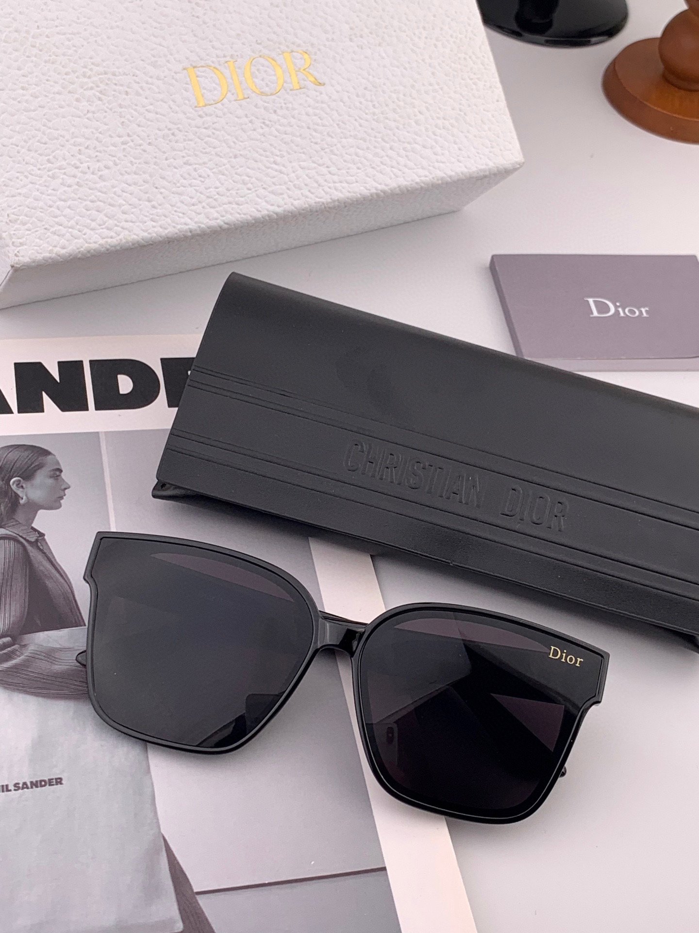  🔺 【DIOR-迪奥】2025开春新款 潮流爆款 时尚方框太阳镜 高品质 佩戴舒适 网红潮款墨镜 型号