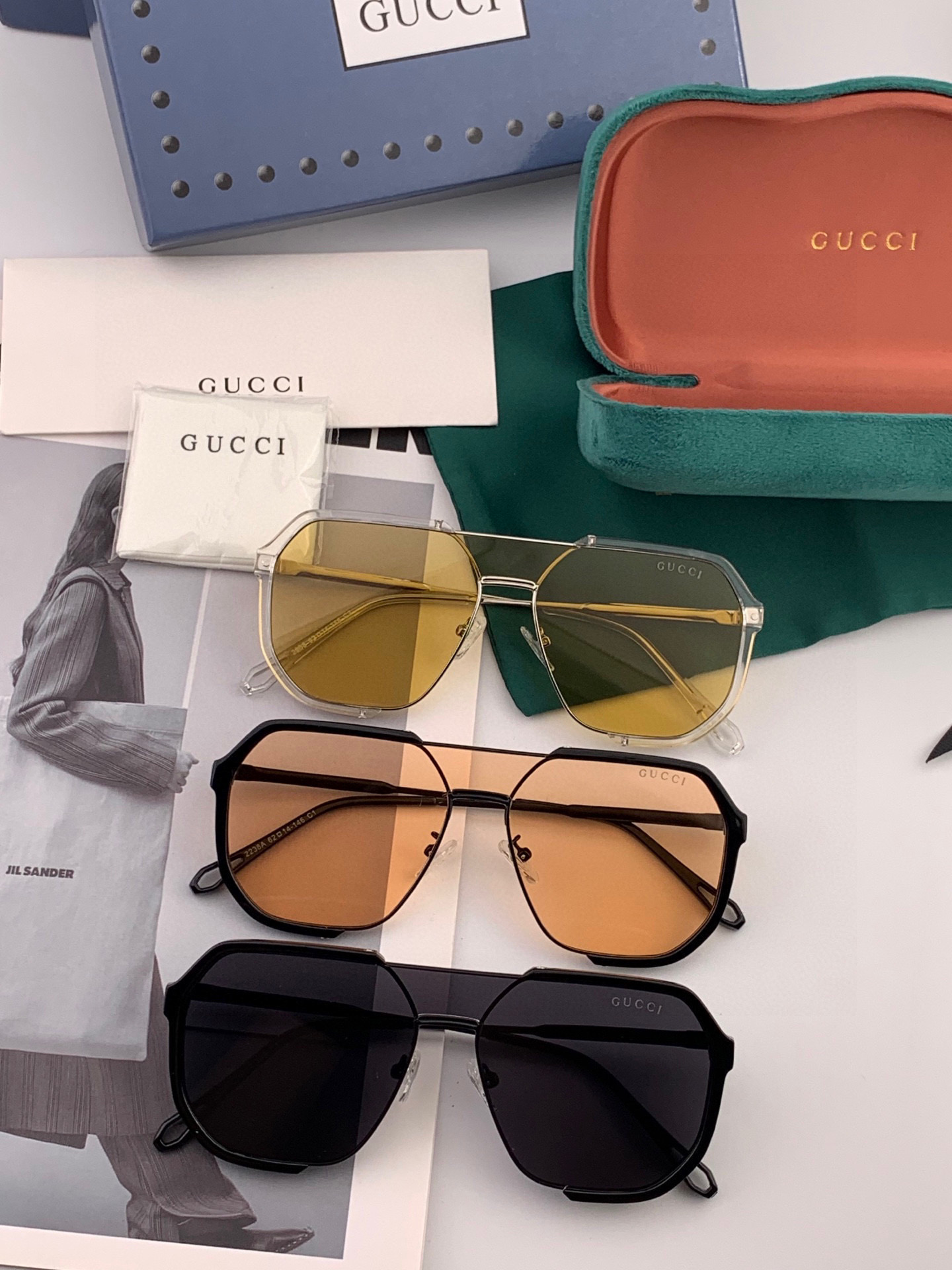   Gucci古奇 新款连体驶驾镜墨镜出行必众备多明星同款 太阳镜 男女太士阳镜飞行  型号：G011