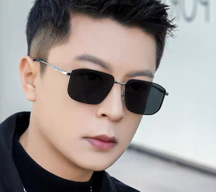         GUCCI 男款炫彩飞行员偏光太阳镜 ❤️材质：高清尼龙加厚卡槽高清偏光镜片 🌹无边框镜