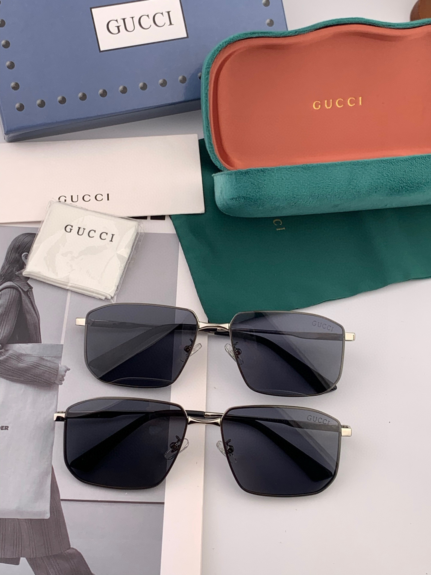         GUCCI 男款炫彩飞行员偏光太阳镜 ❤️材质：高清尼龙加厚卡槽高清偏光镜片 🌹无边框镜