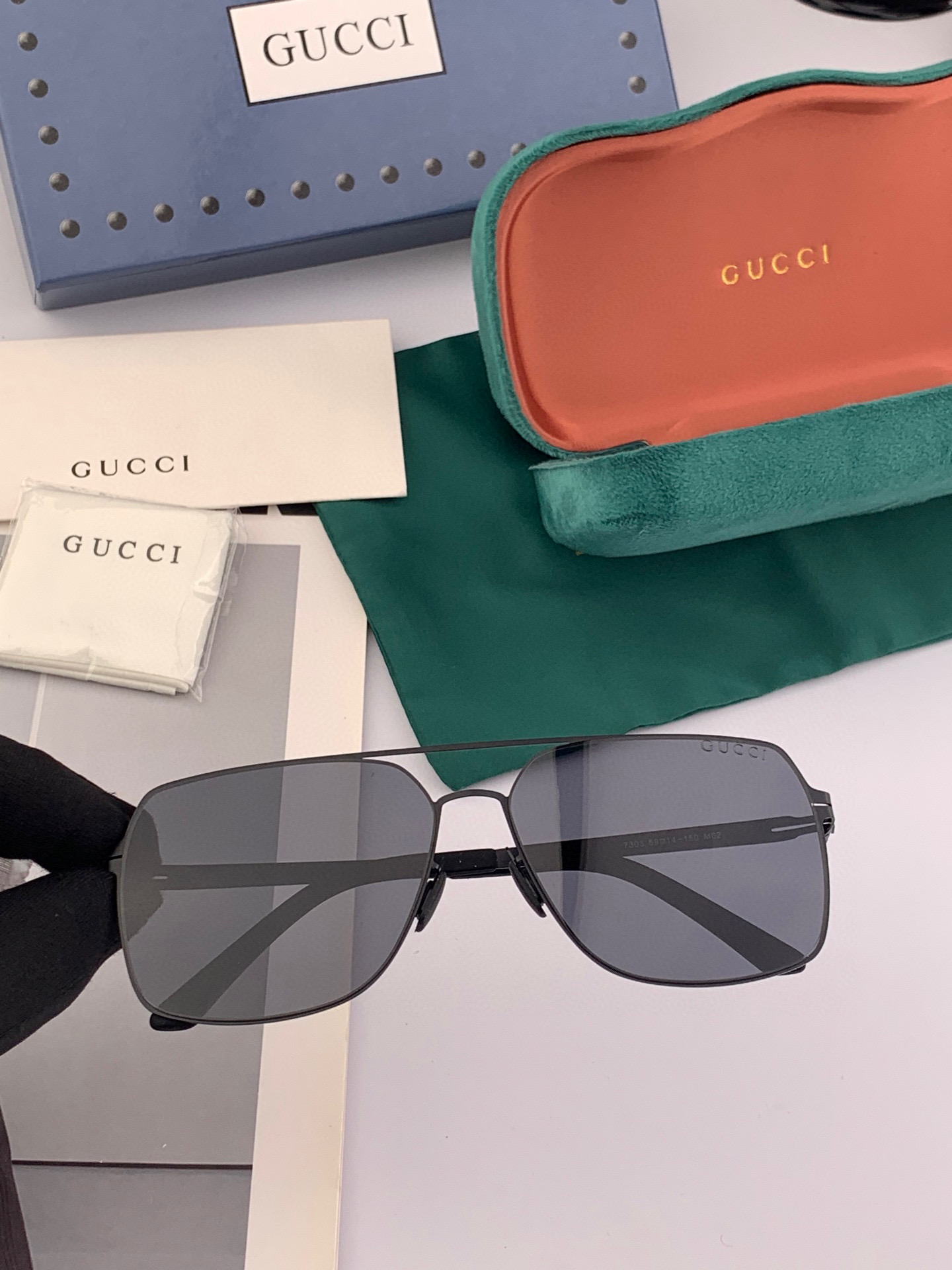 ♦️GUCCI 2025新款男女情侣款太阳镜多边形墨镜iP电镀永不褪色 超轻超有弹性整幅眼镜无螺丝重要的