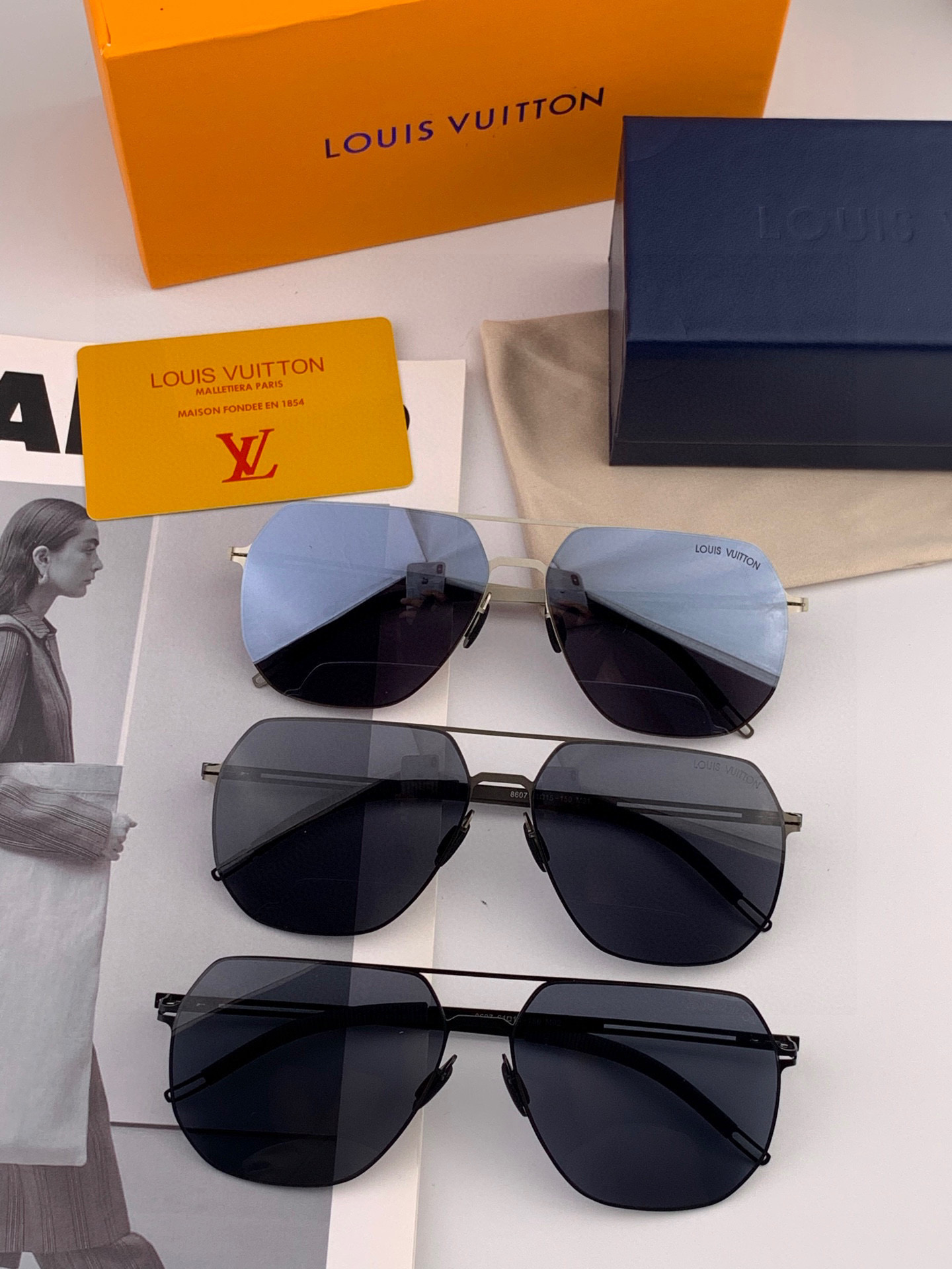 ♦️LV 2025新款男女情侣款太阳镜多边形墨镜iP电镀永不褪色 超轻超有弹性整幅眼镜无螺丝重要的是压不