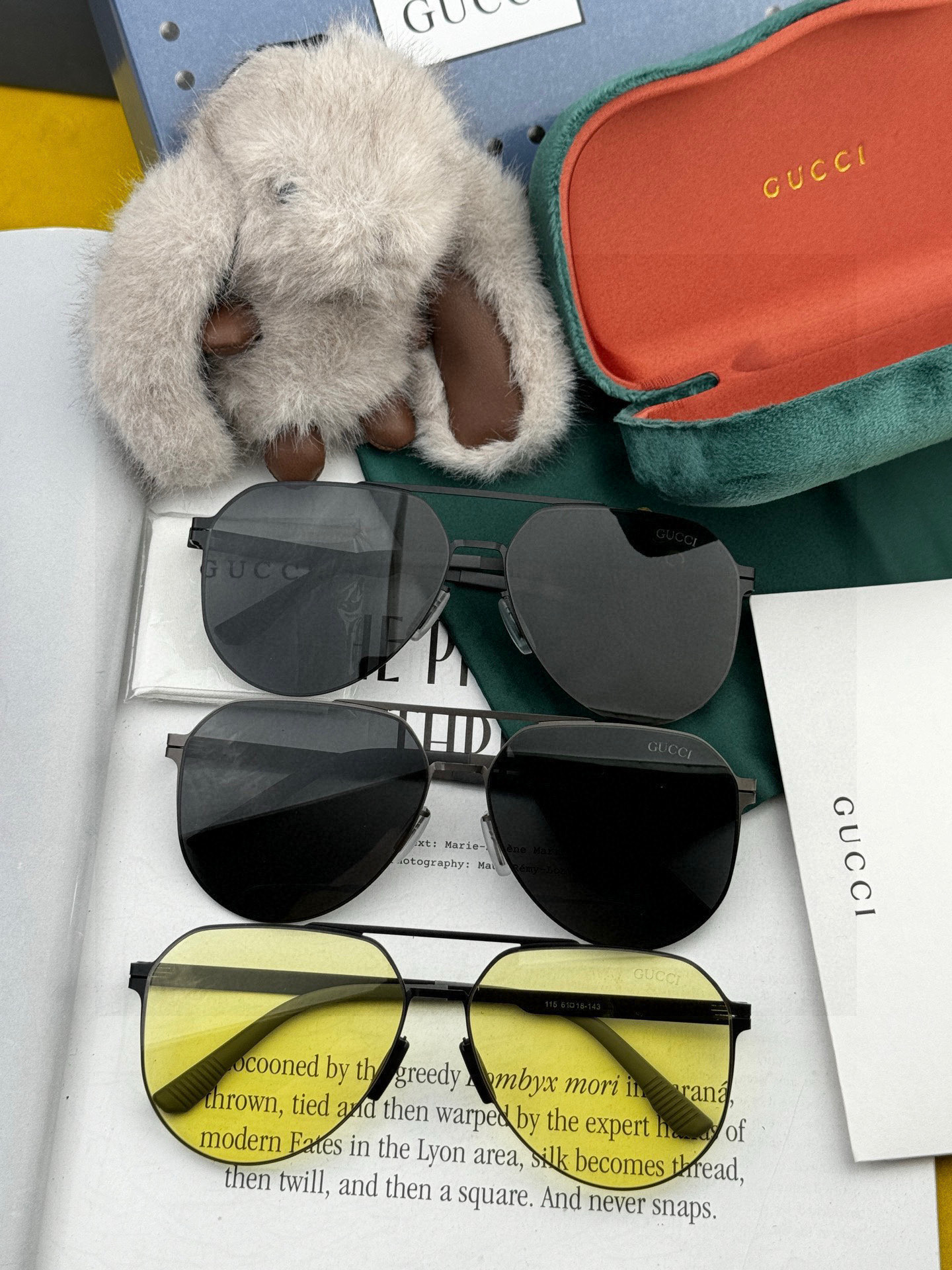       GUCC* 2025 新款男女情侣款太阳iP电镀永不褪色 卖点：超轻超有弹性整幅眼镜无螺丝重