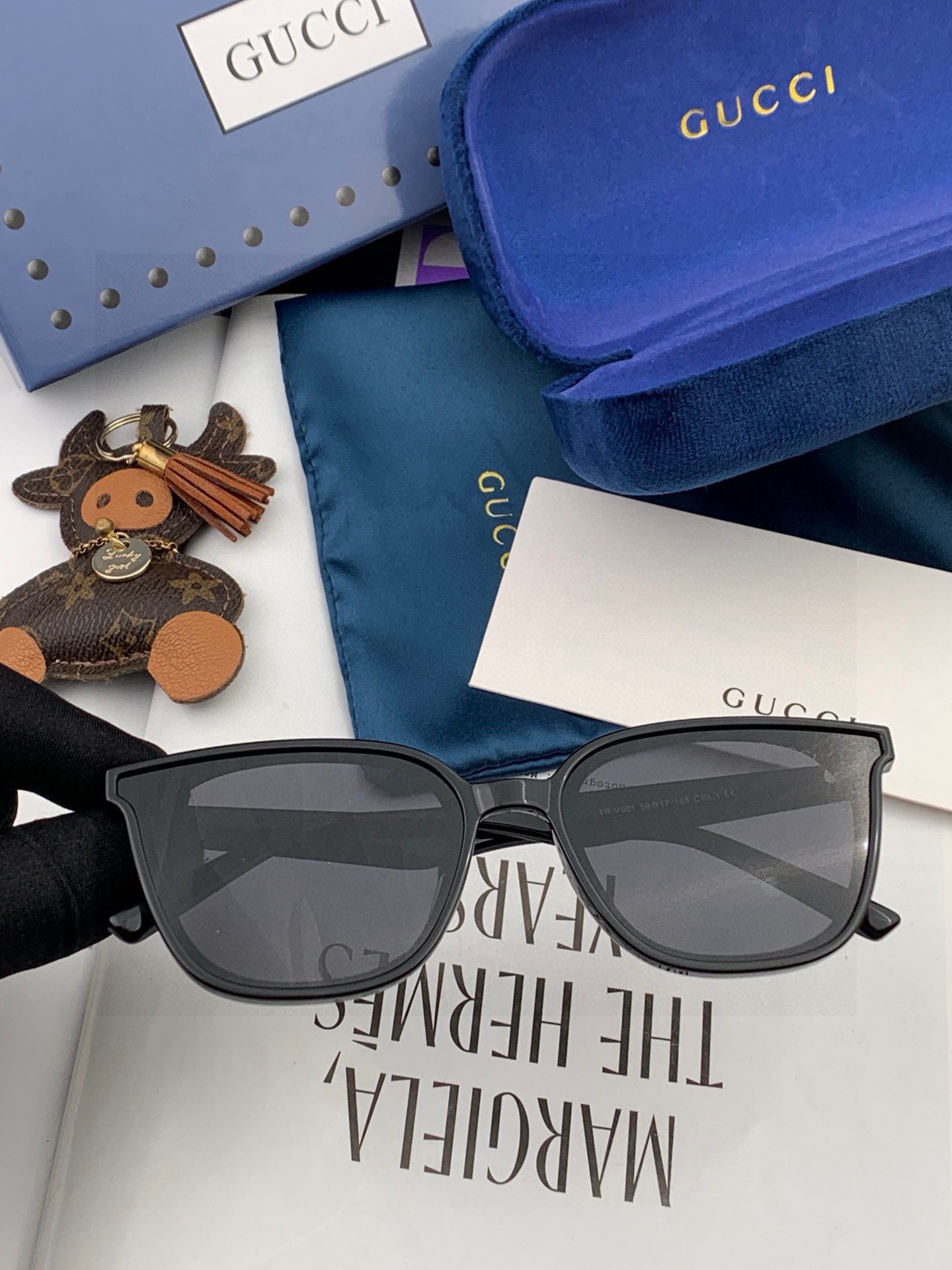  🔺GUCCI🔻古驰 GG方框太阳镜 完美品质 🎓独特设计  适合各种脸型 亮相时装周 超时尚百搭 实物