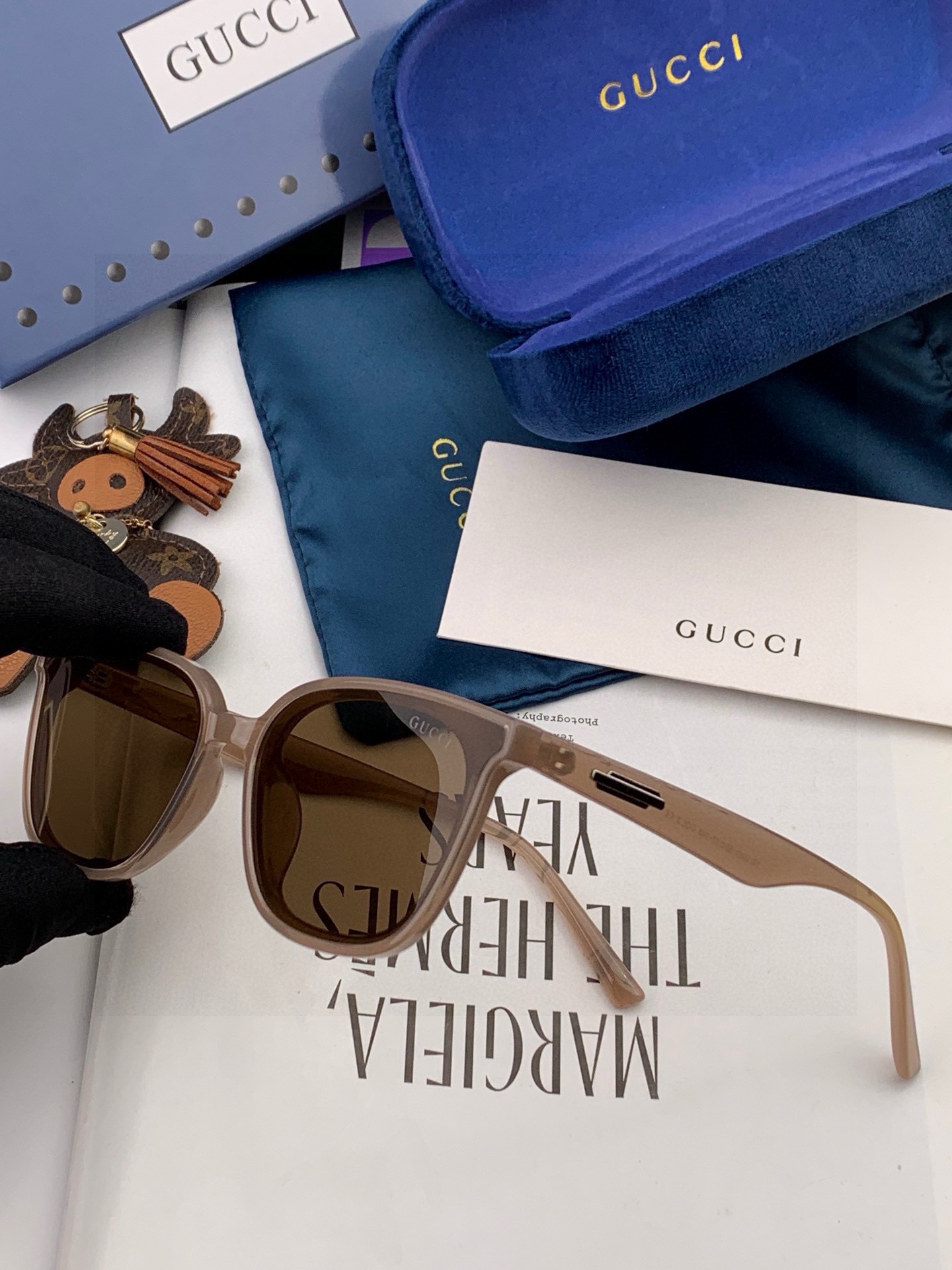  🔺GUCCI🔻古驰 GG方框太阳镜 完美品质 🎓独特设计  适合各种脸型 亮相时装周 超时尚百搭 实物